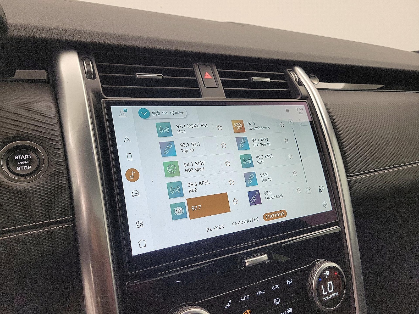 2023 Land Rover Discovery HSE R Dynamic - Photo 17