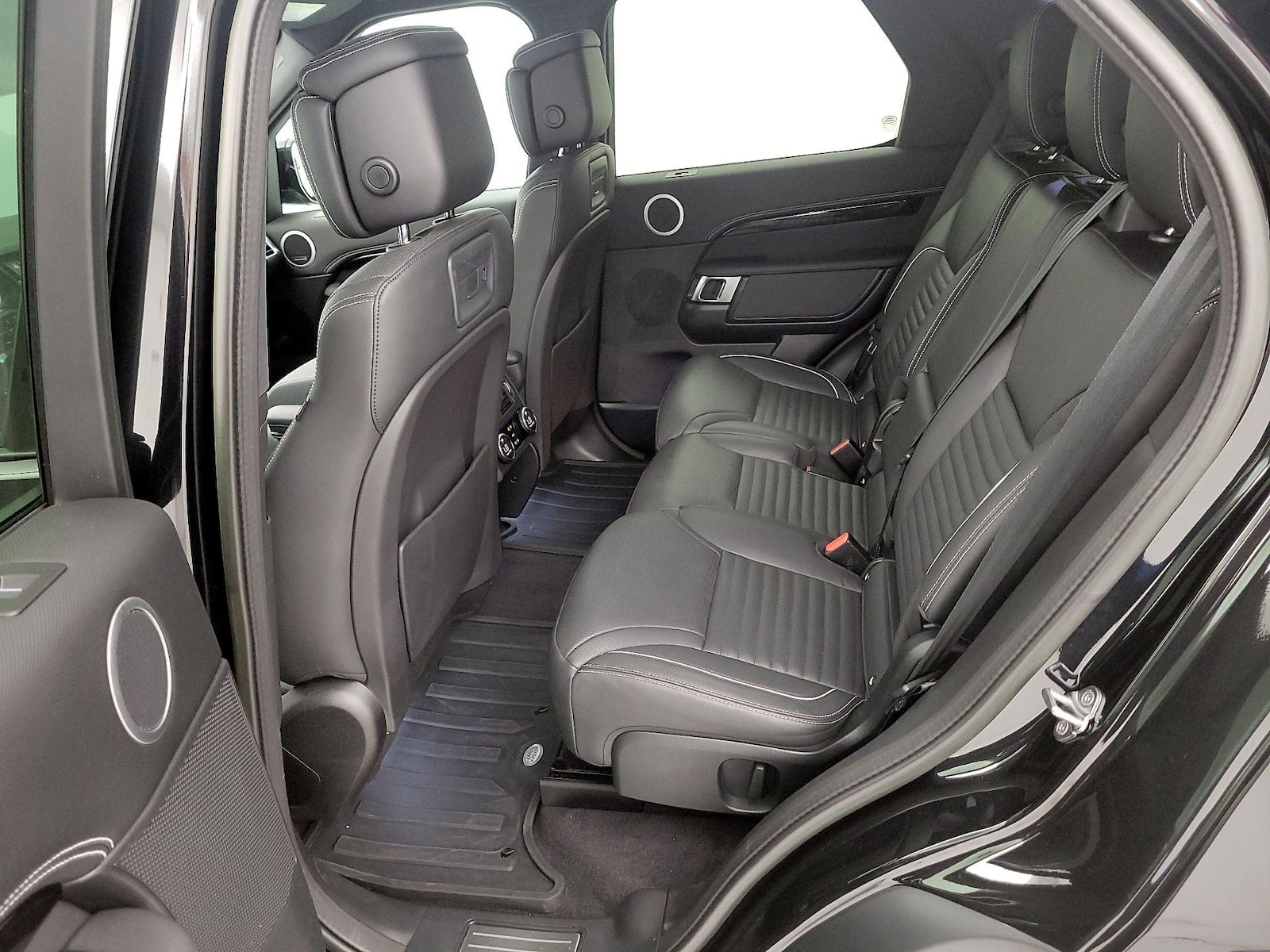 2023 Land Rover Discovery HSE R Dynamic - Photo 22