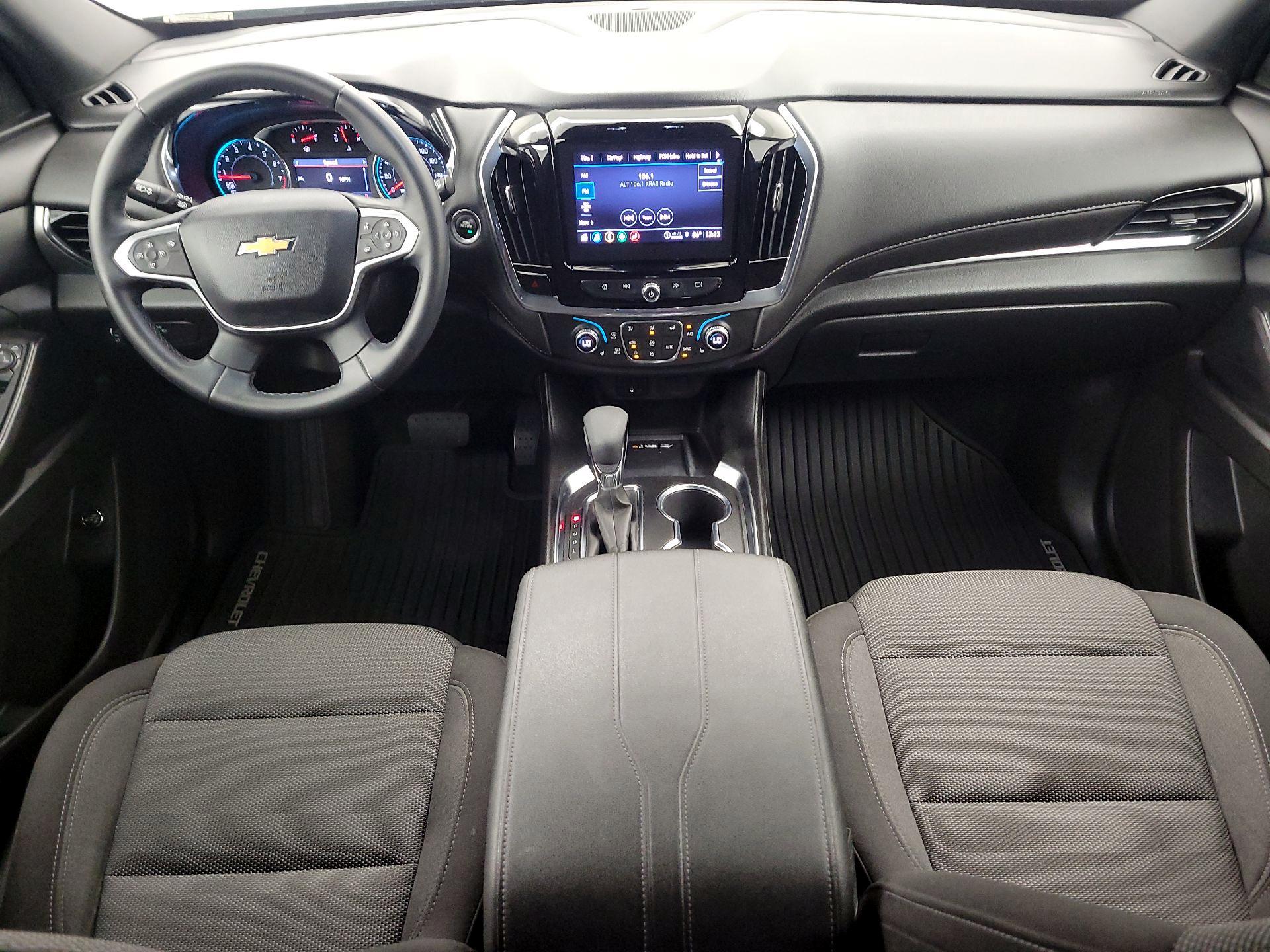 Thumbnail: 2023 Chevrolet Traverse - 9