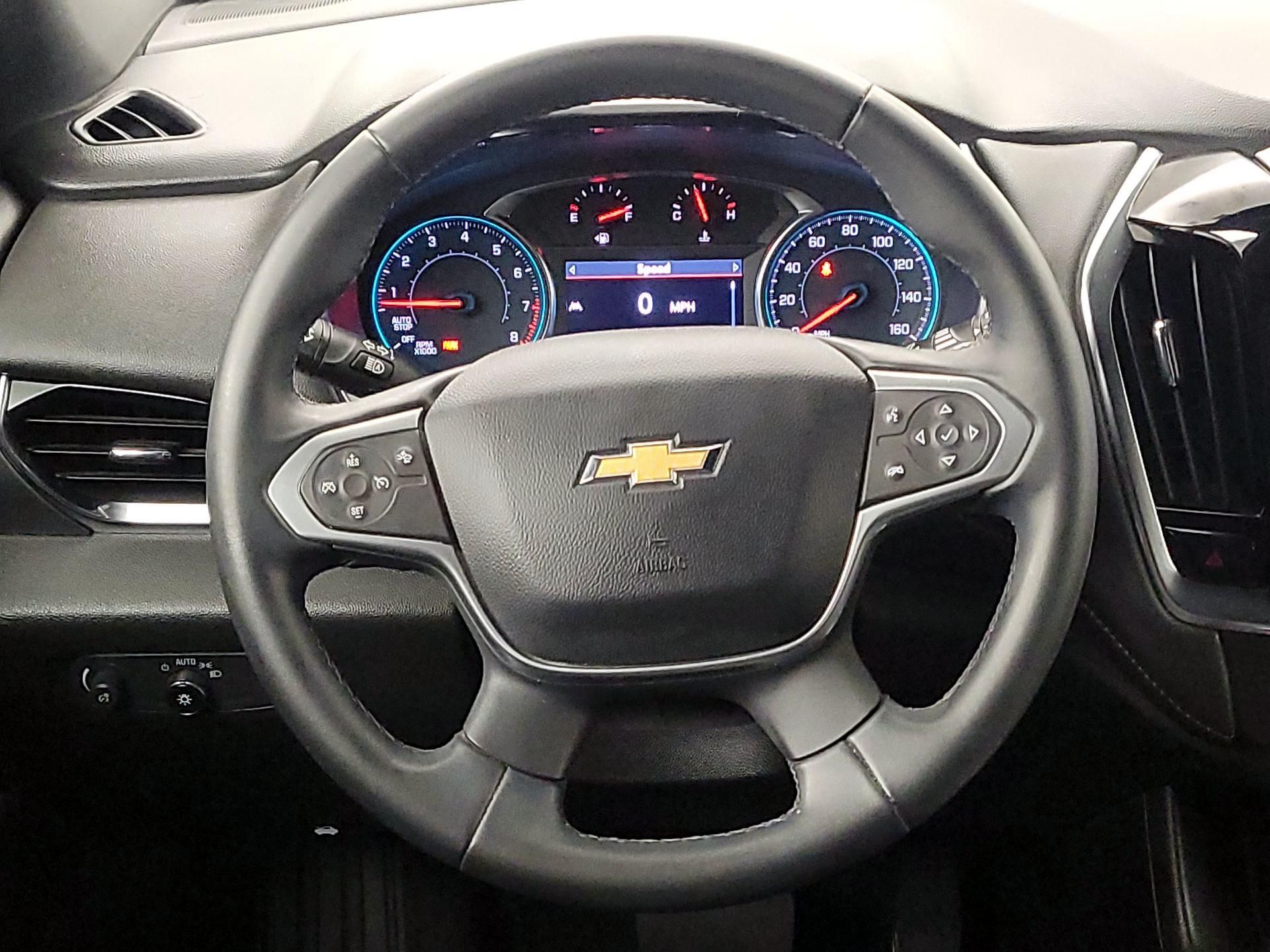 Thumbnail: 2023 Chevrolet Traverse - 10