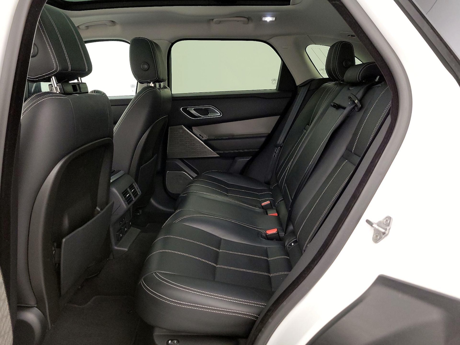 2018 Land Rover Range Rover Velar S - Photo 22