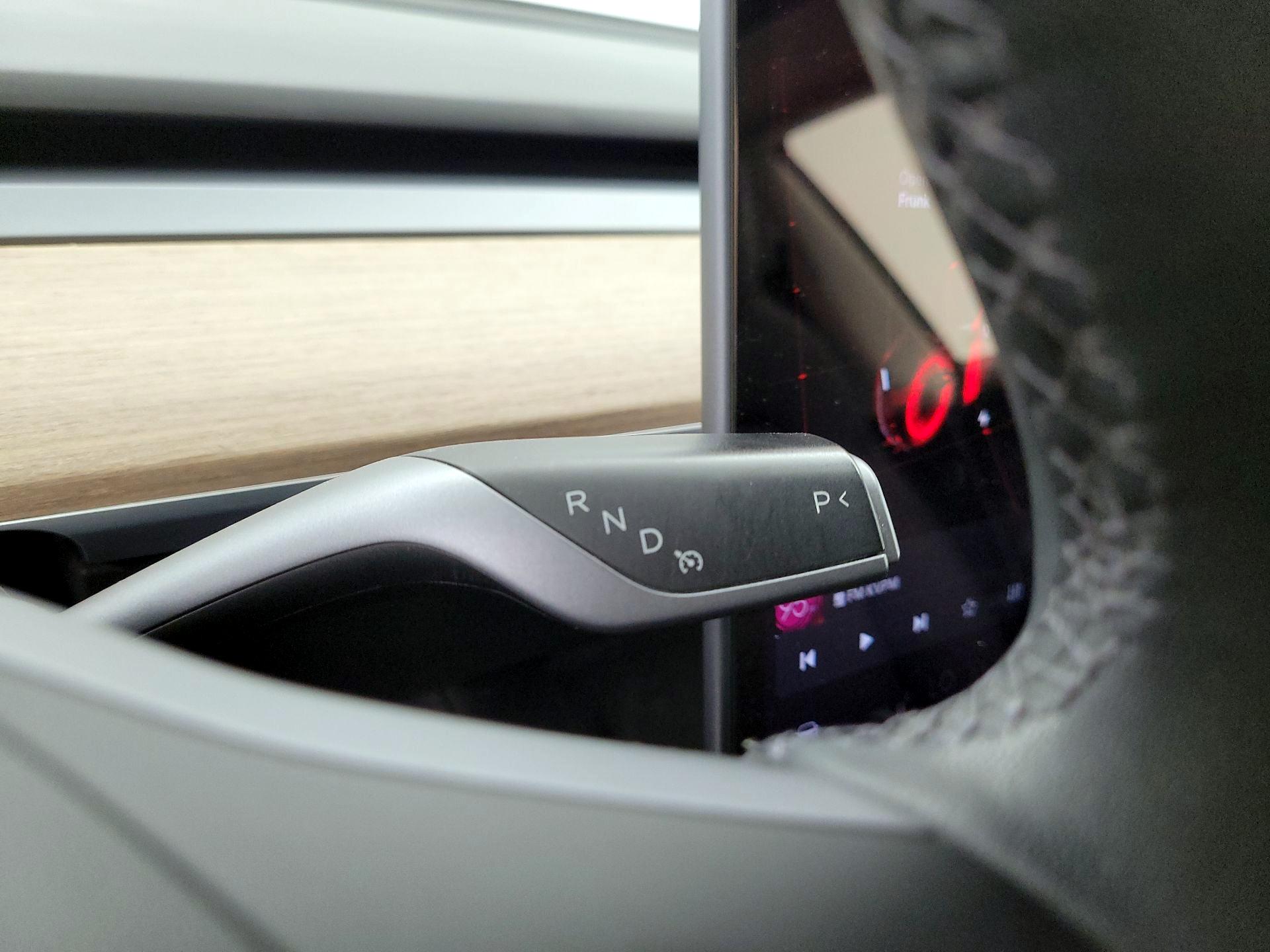 Thumbnail: 2022 Tesla Model 3 - 15