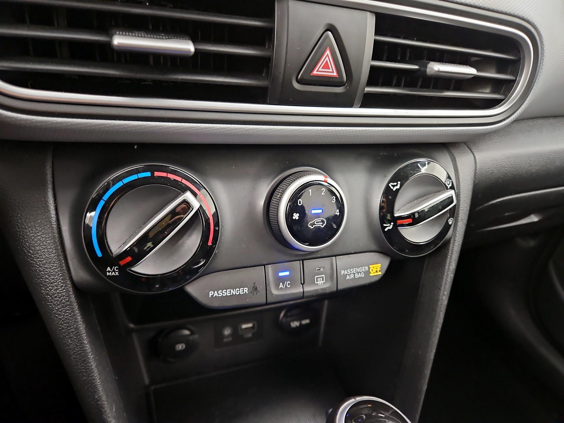 Thumbnail: 2021 Hyundai Kona - 16