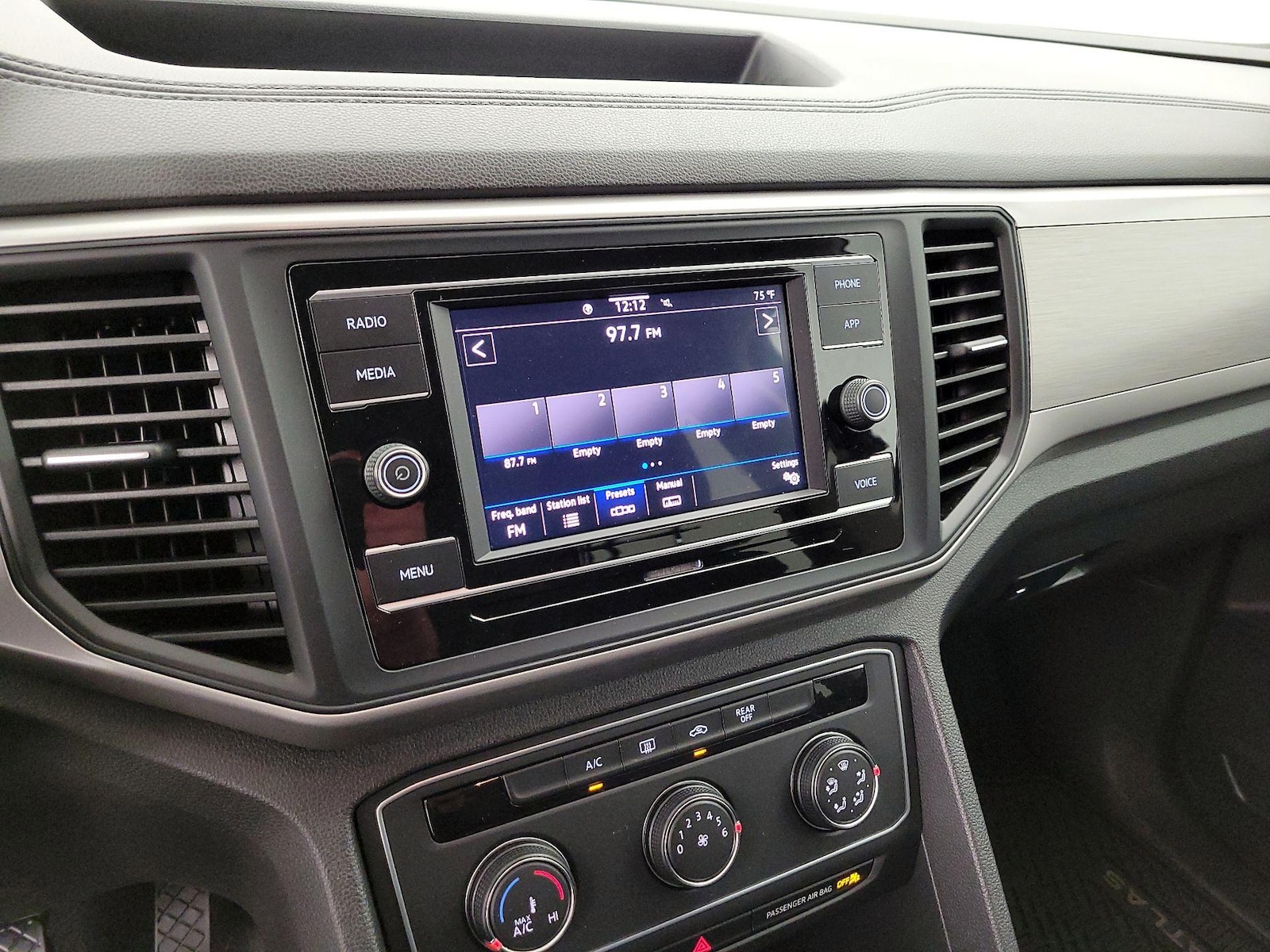 2020 Volkswagen Atlas S - Photo 16