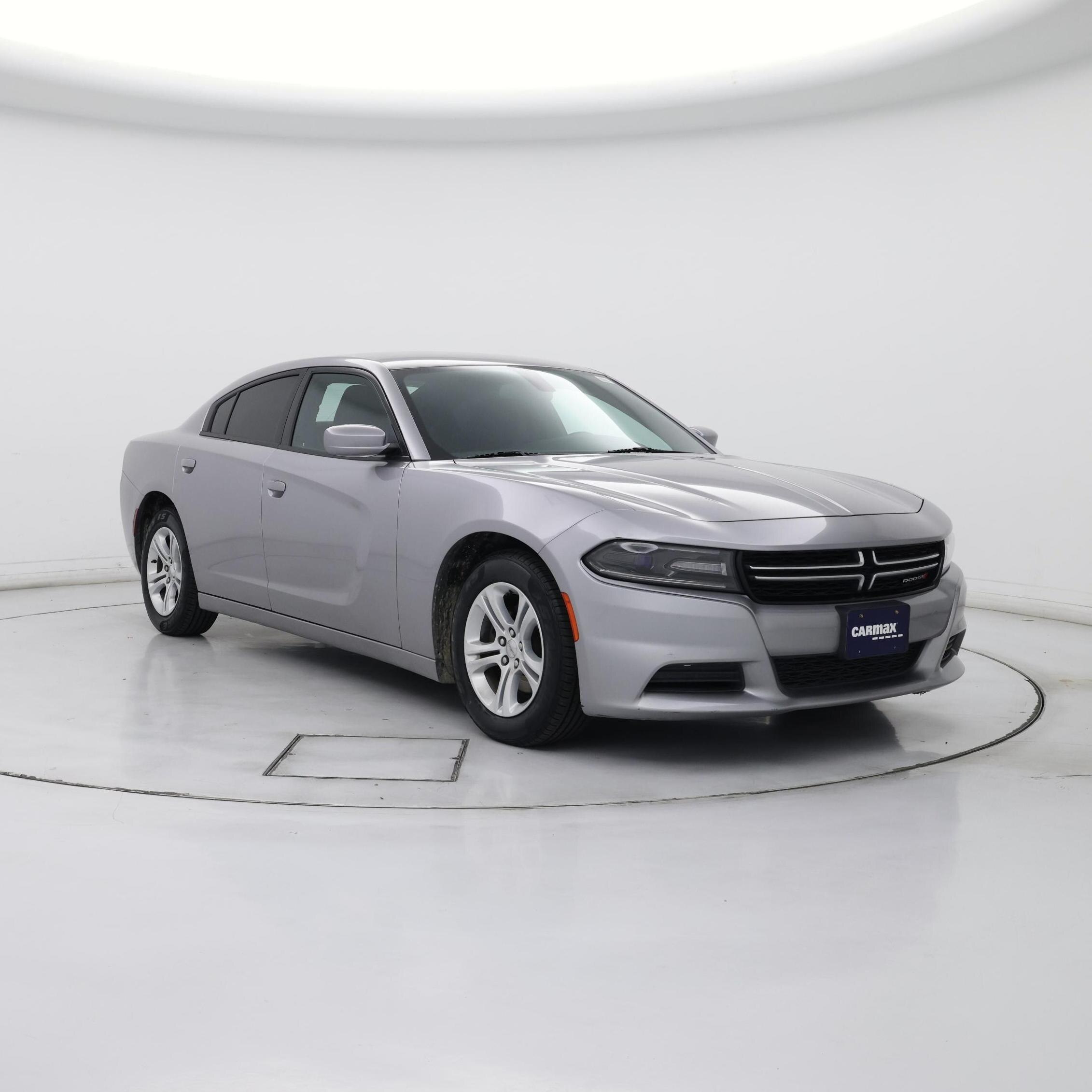 Silver 2016 Dodge Charger Sedan Rear-Wheel Drive Automatic