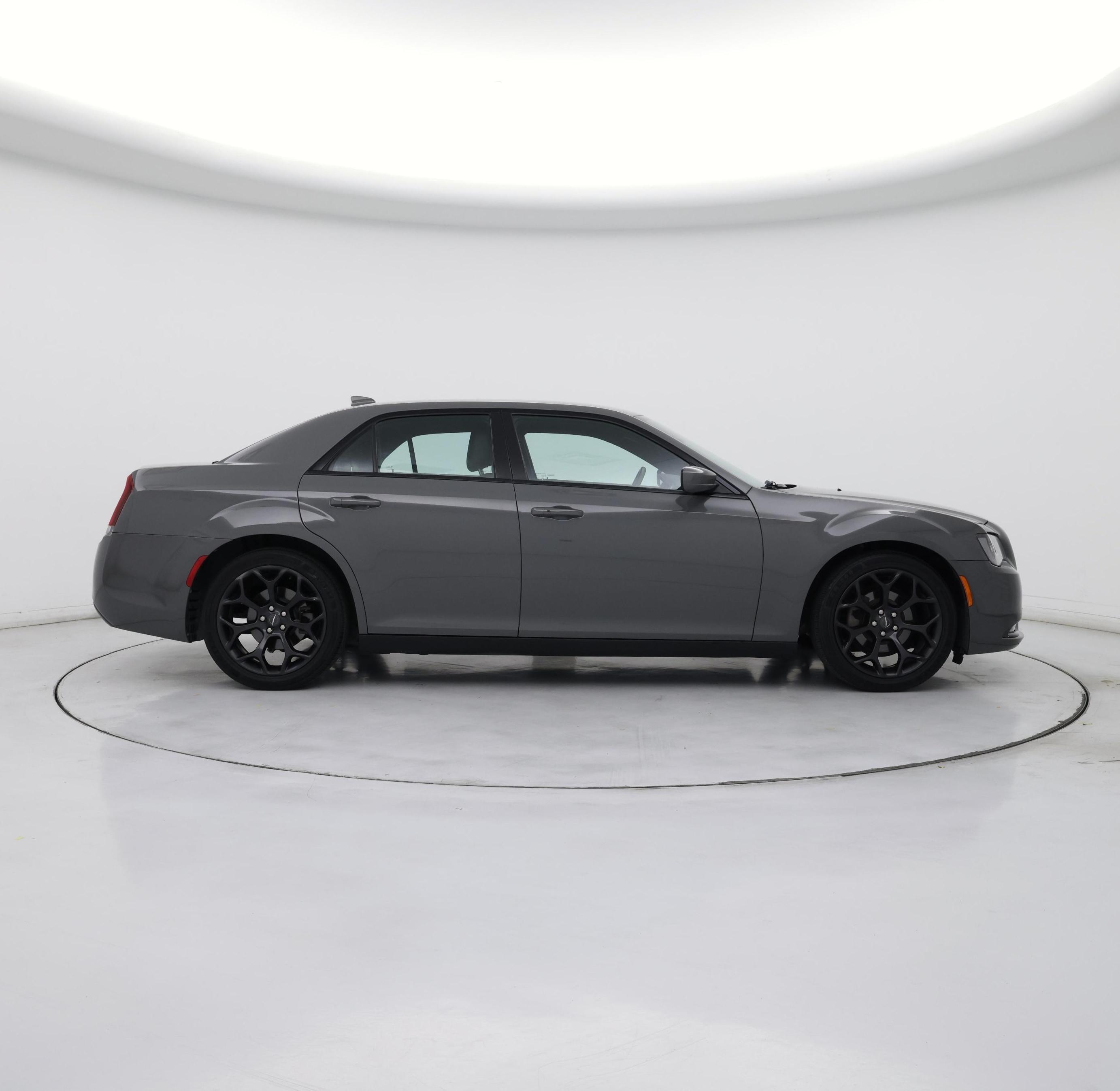 Thumbnail: 2019 Chrysler 300 - 7