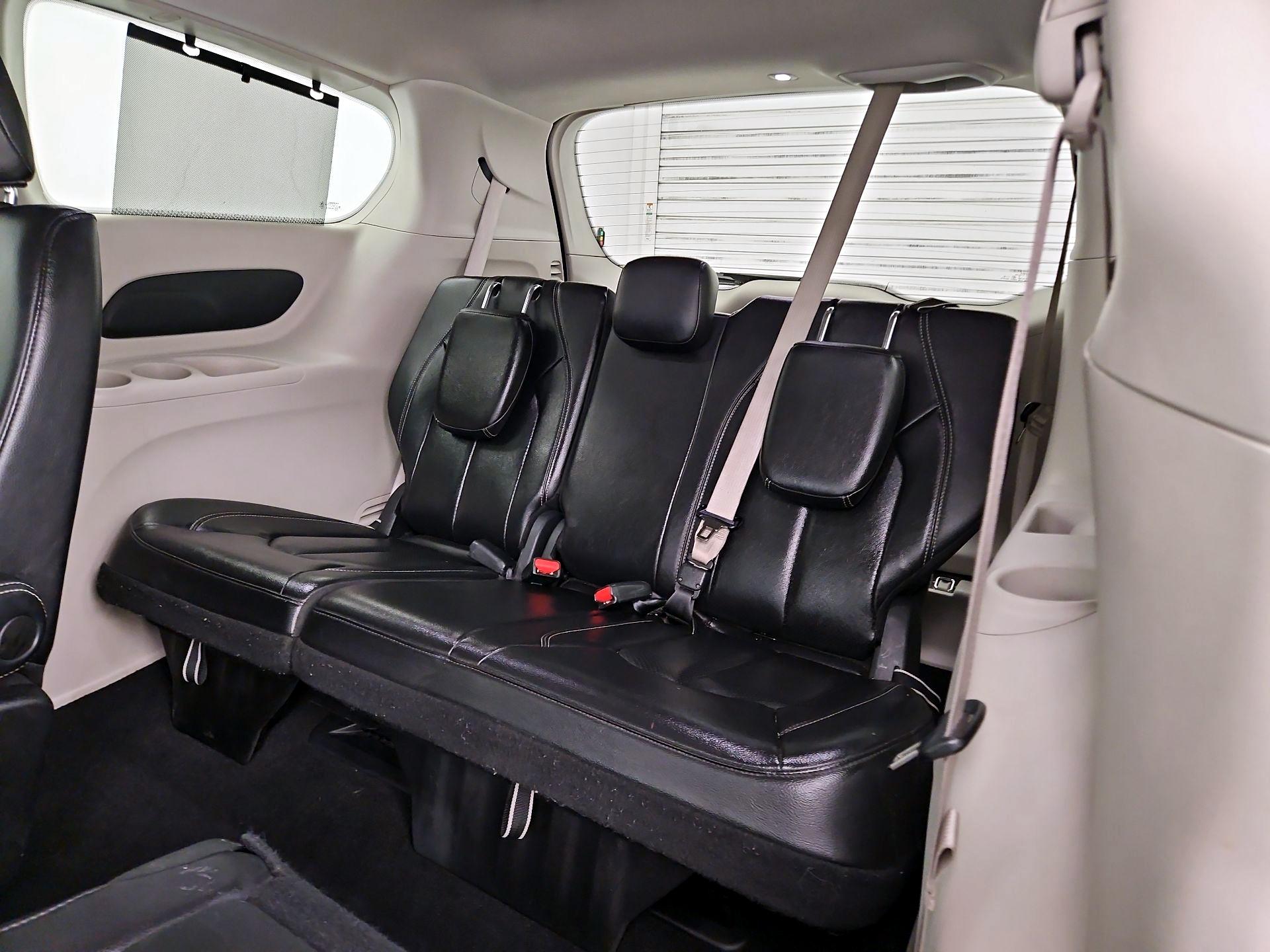 Thumbnail: 2022 Chrysler Pacifica - 20