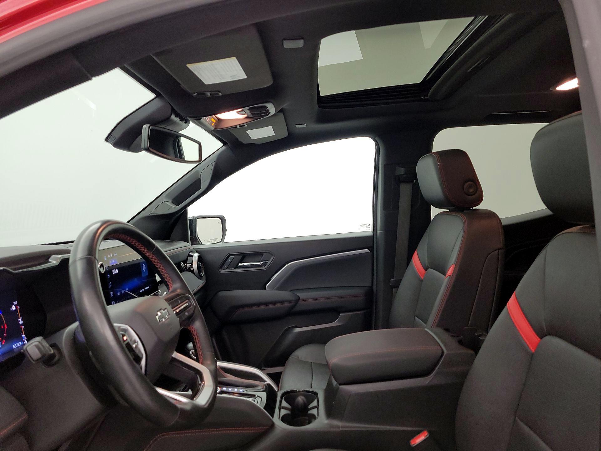 Thumbnail: 2023 Chevrolet Colorado - 20