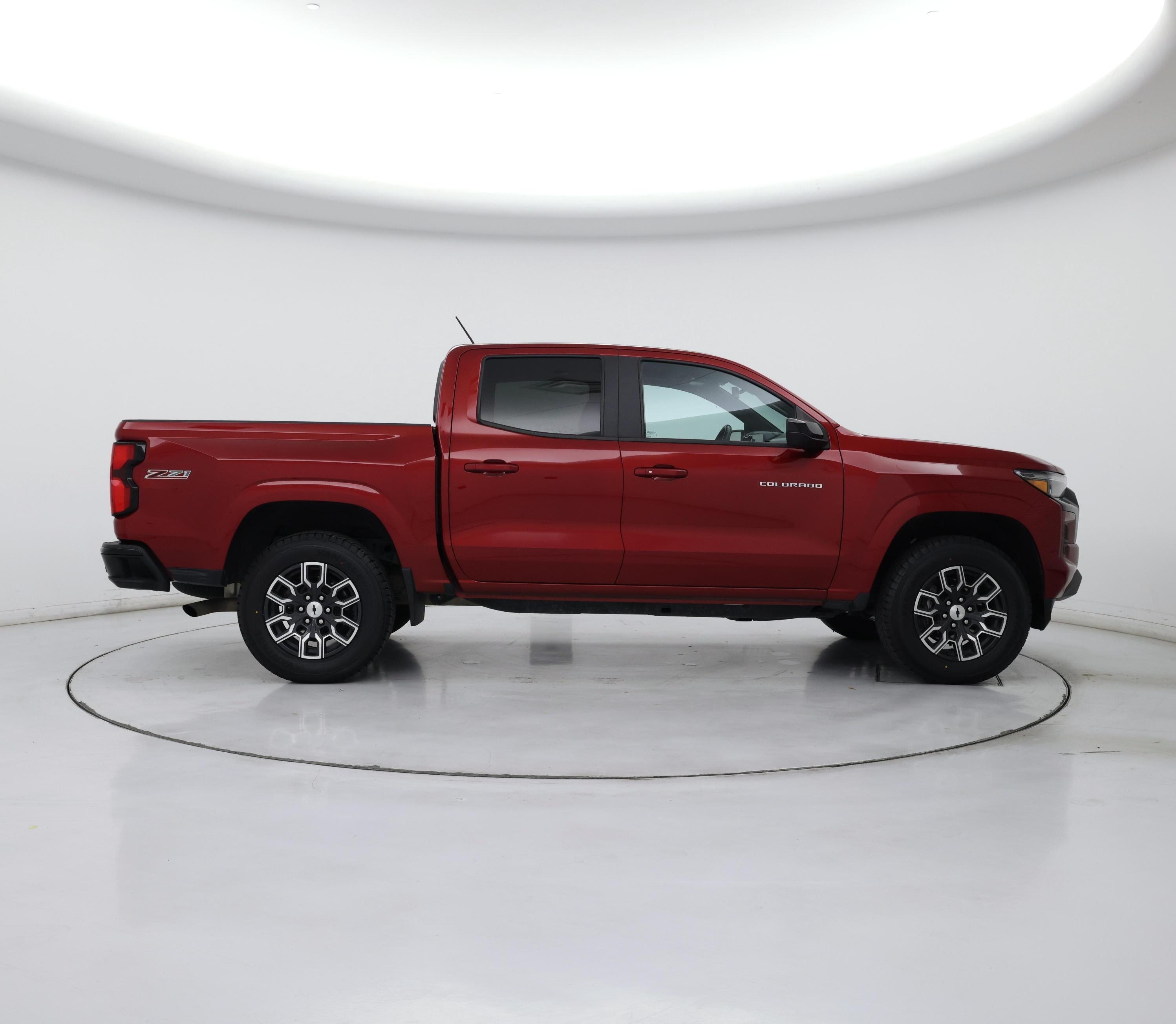 Thumbnail: 2023 Chevrolet Colorado - 7