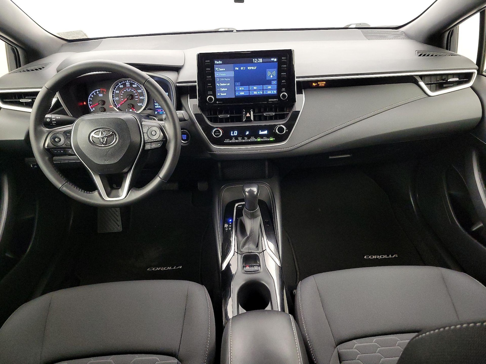 2022 Toyota Corolla Hatchback SE - Photo 10