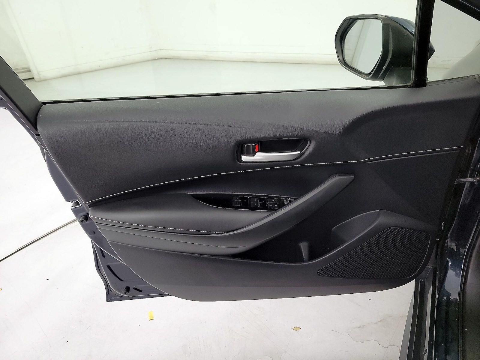 2022 Toyota Corolla Hatchback SE - Photo 13