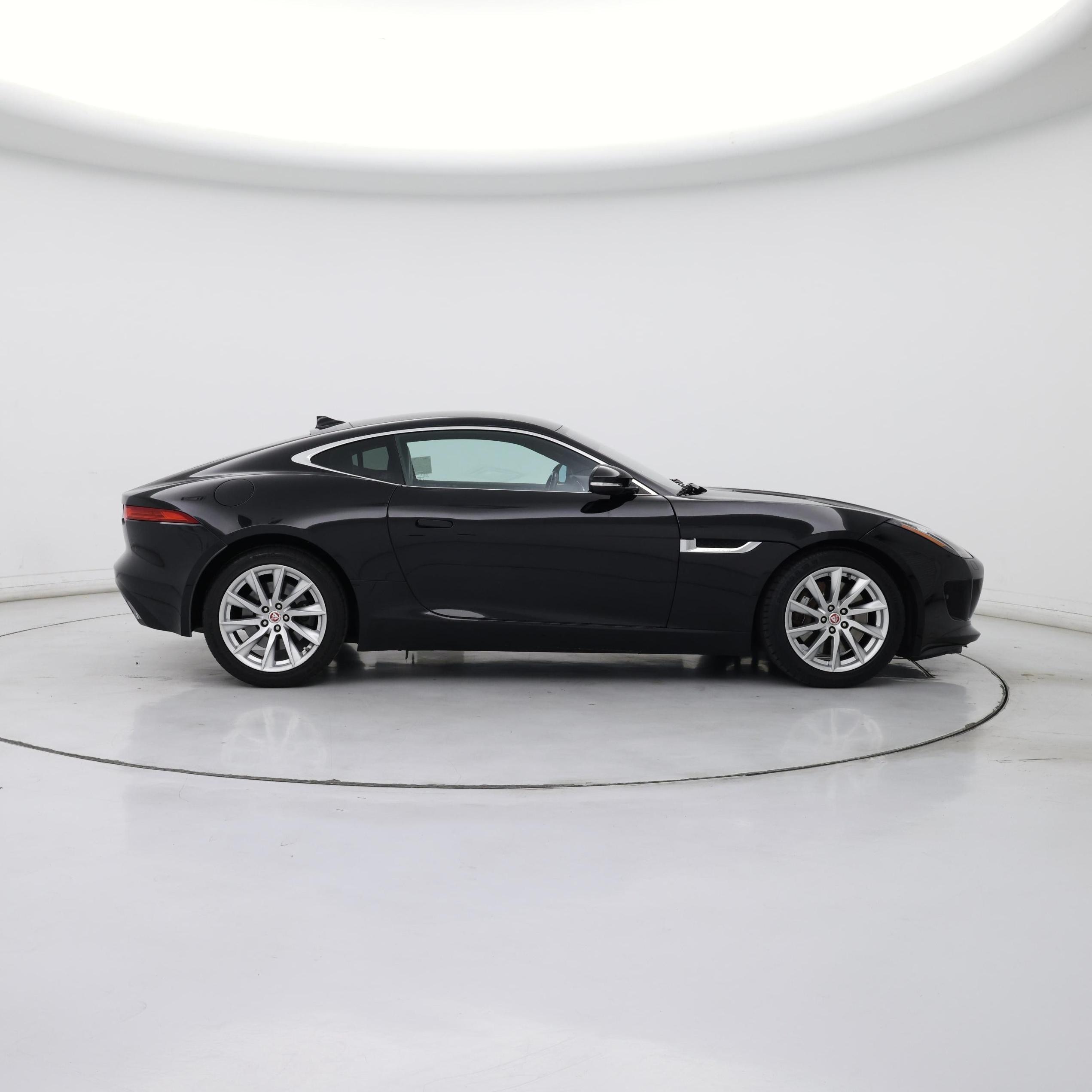 Thumbnail: 2017 Jaguar F-Type - 7