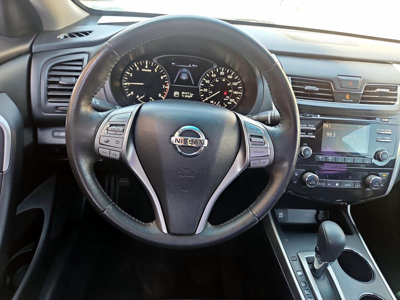 2015 Nissan Altima SV - Photo 11