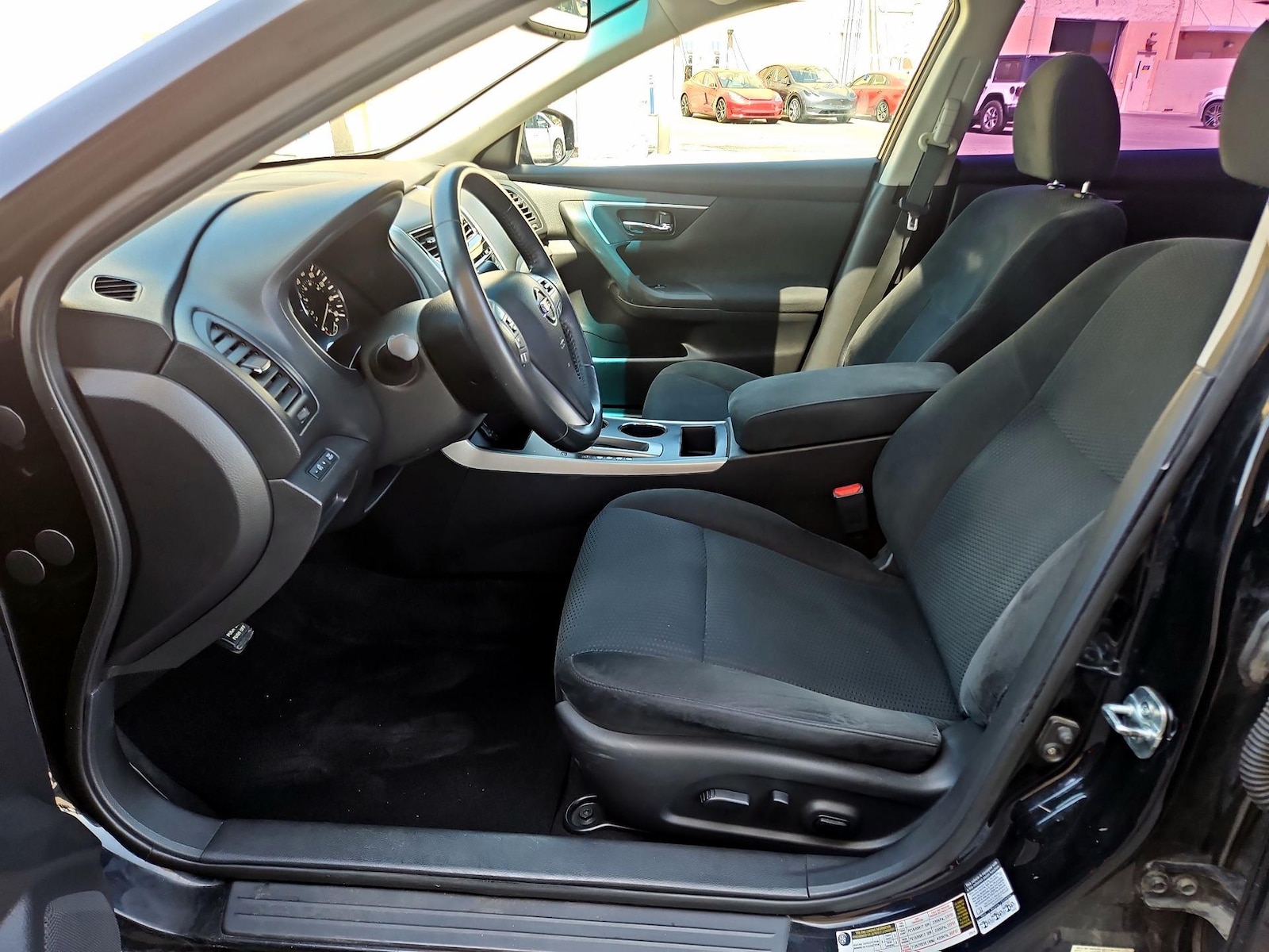 2015 Nissan Altima SV - Photo 12