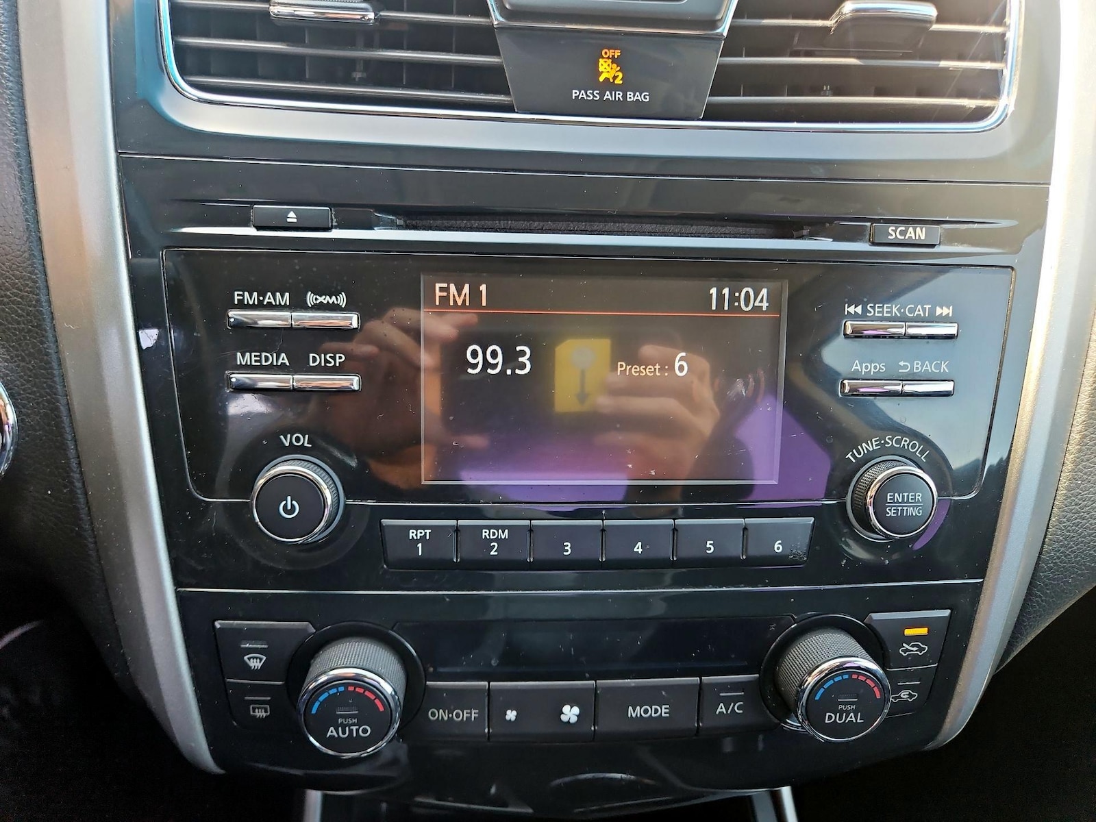 2015 Nissan Altima SV - Photo 16