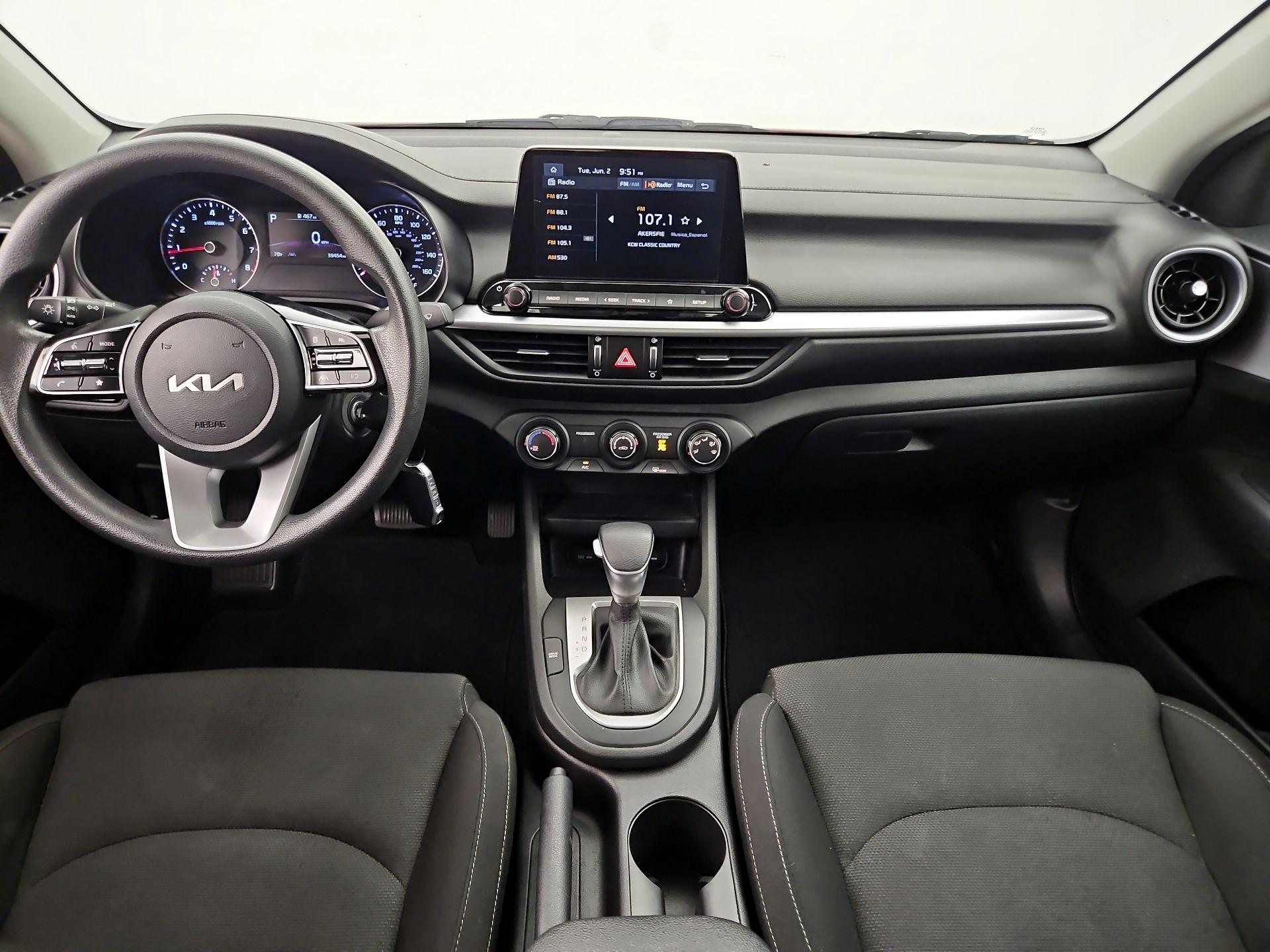 Thumbnail: 2023 Kia Forte - 9