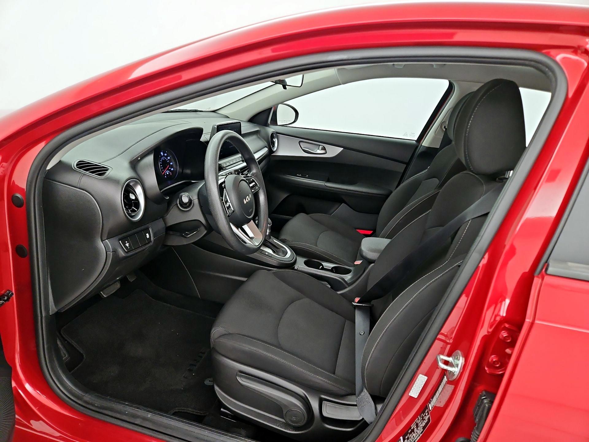 Thumbnail: 2023 Kia Forte - 11