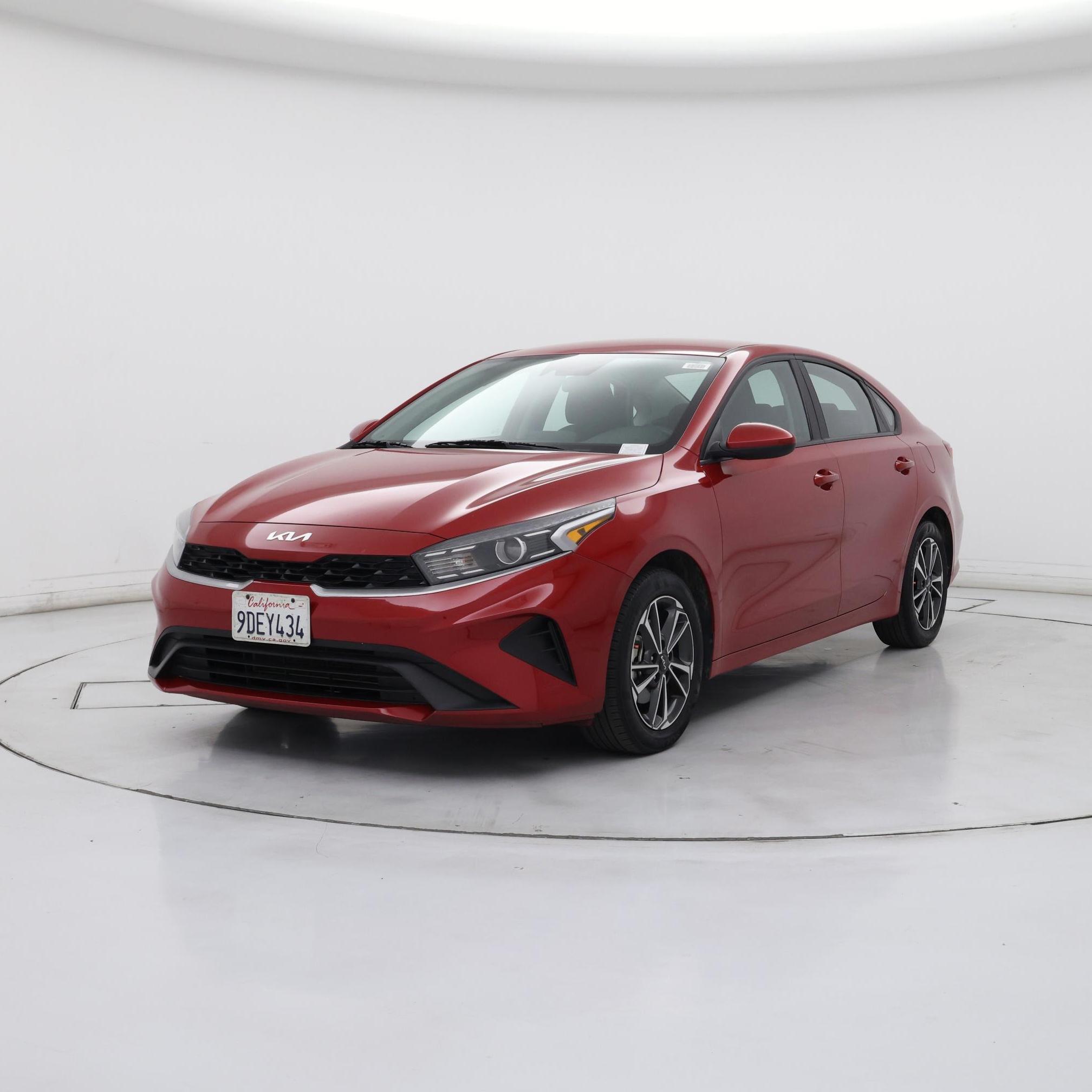 Thumbnail: 2023 Kia Forte - 4