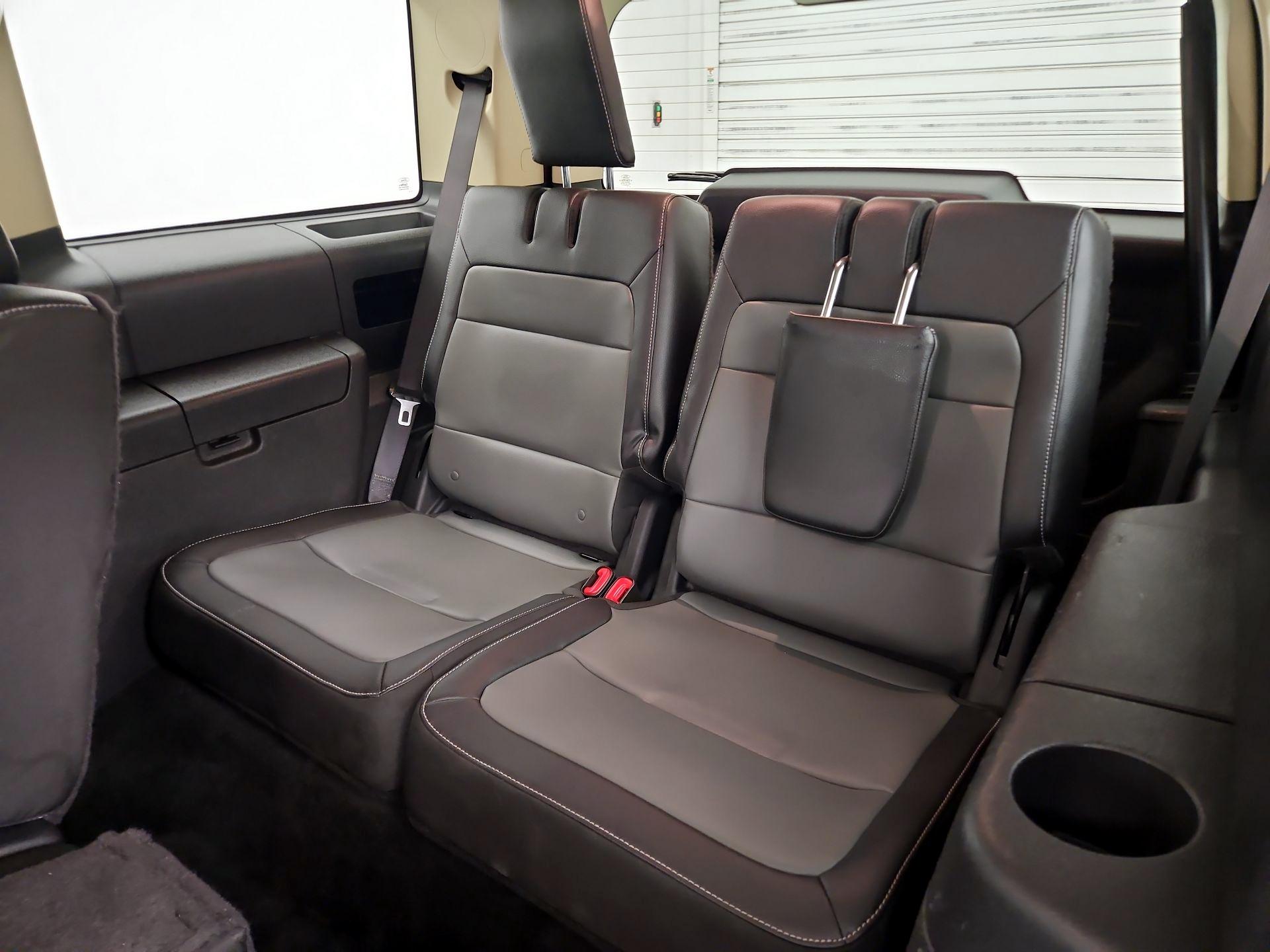Thumbnail: 2014 Ford Flex - 19