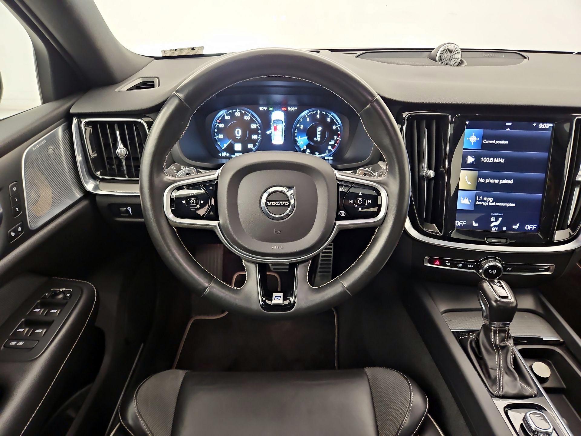 Thumbnail: 2019 Volvo S60 - 10