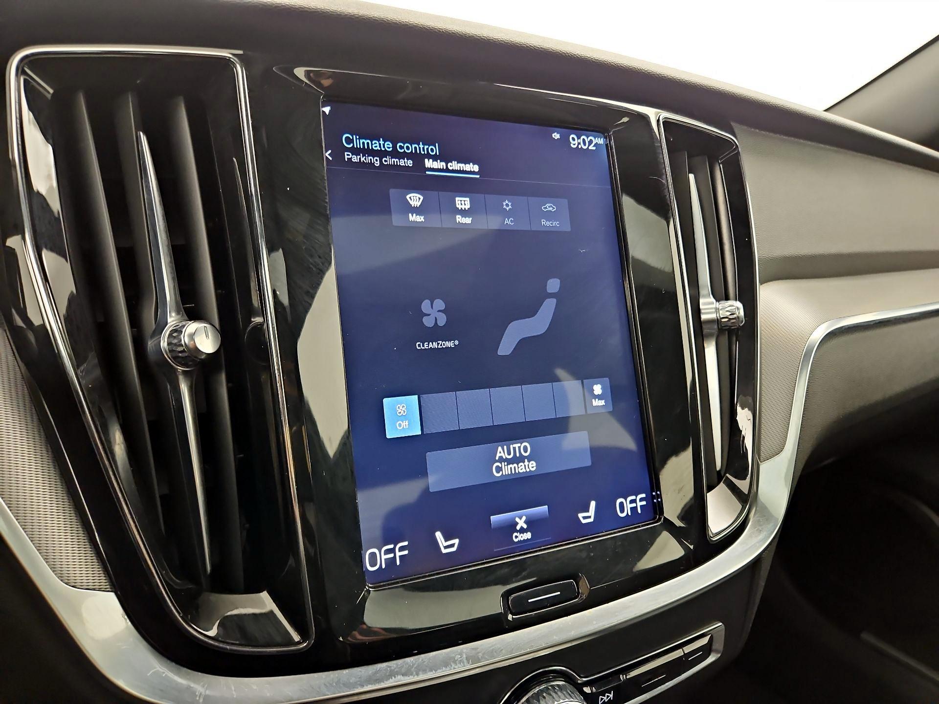 Thumbnail: 2019 Volvo S60 - 16