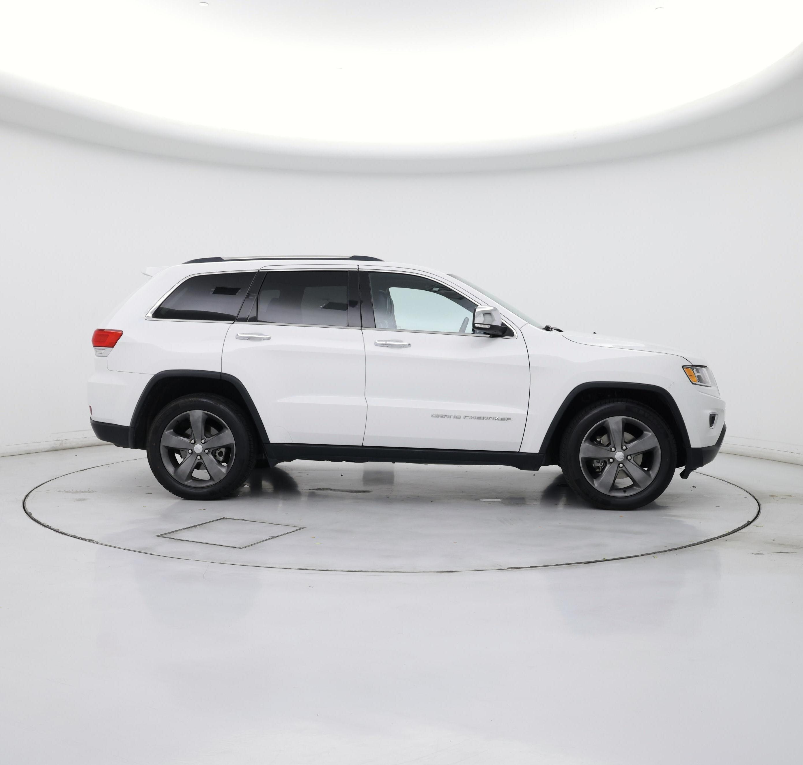 Thumbnail: 2015 Jeep Grand Cherokee - 7