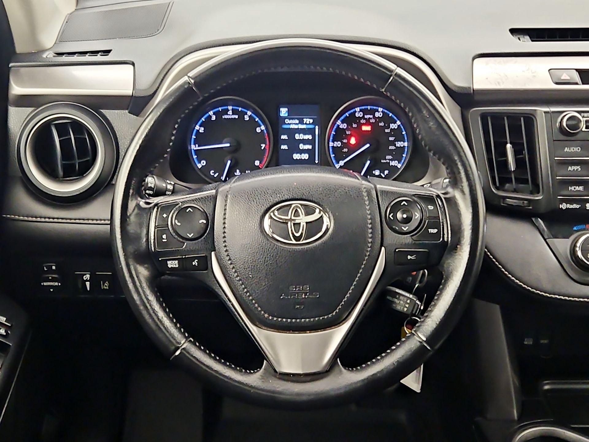 Thumbnail: 2017 Toyota RAV4 - 10