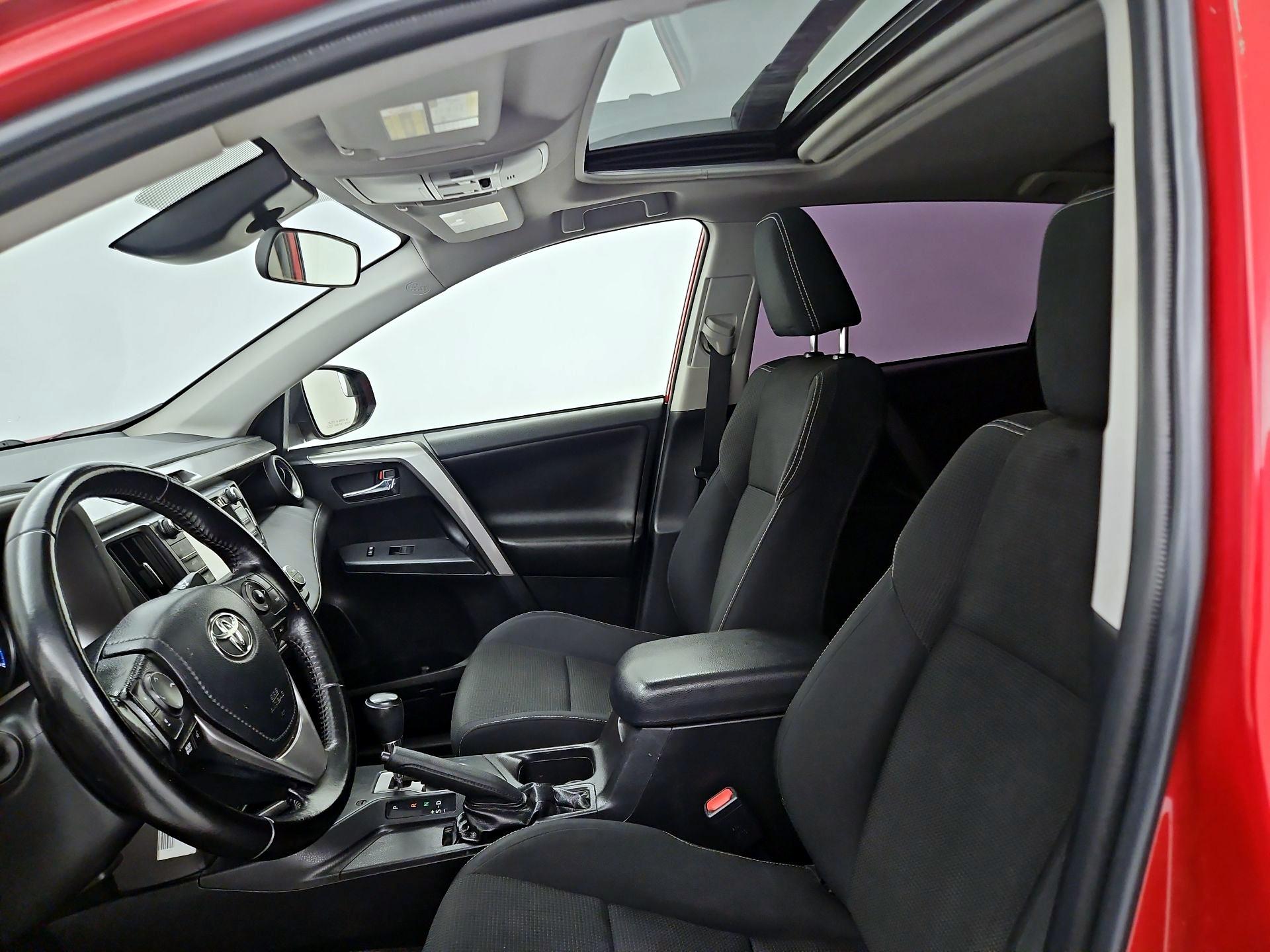 Thumbnail: 2017 Toyota RAV4 - 19