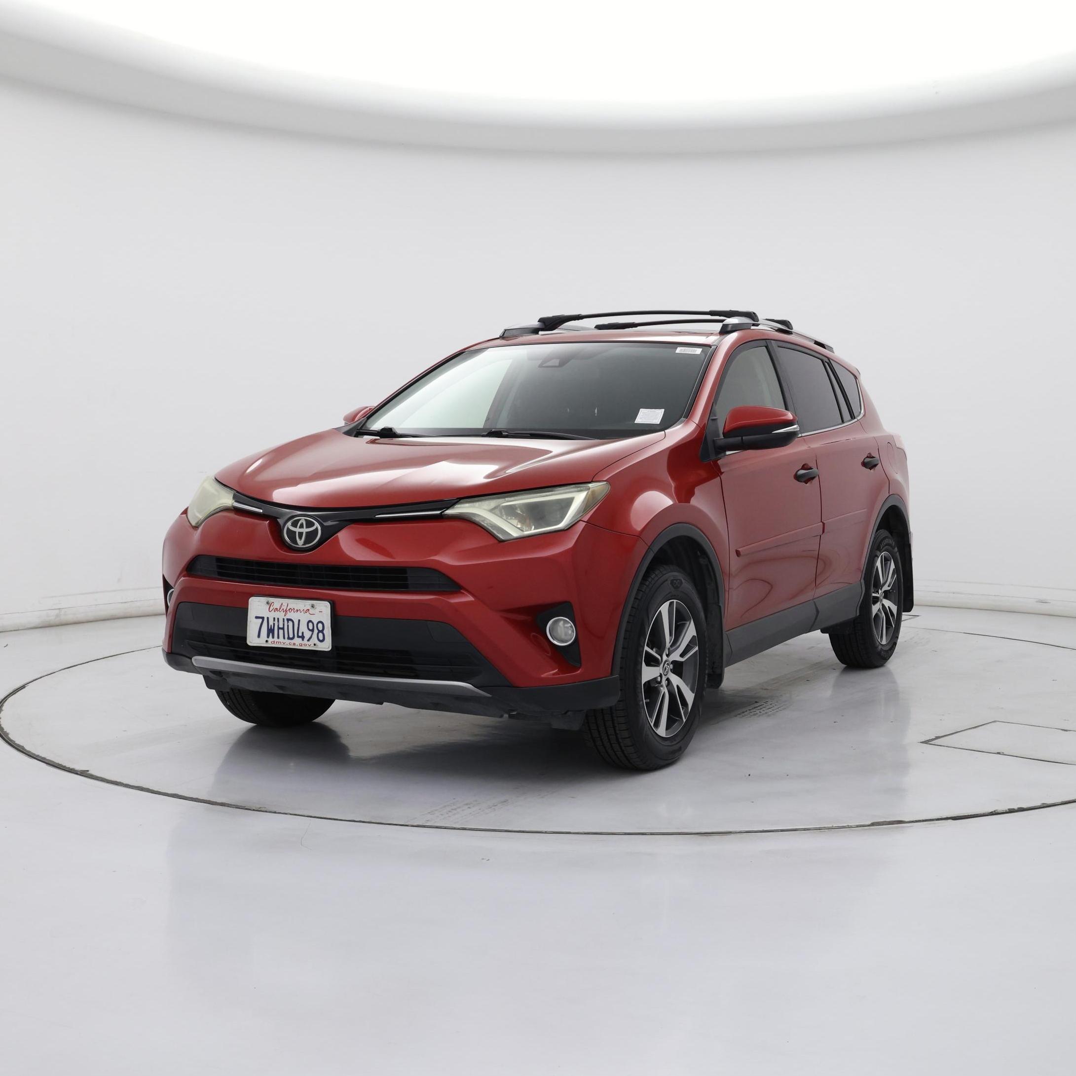 Thumbnail: 2017 Toyota RAV4 - 4