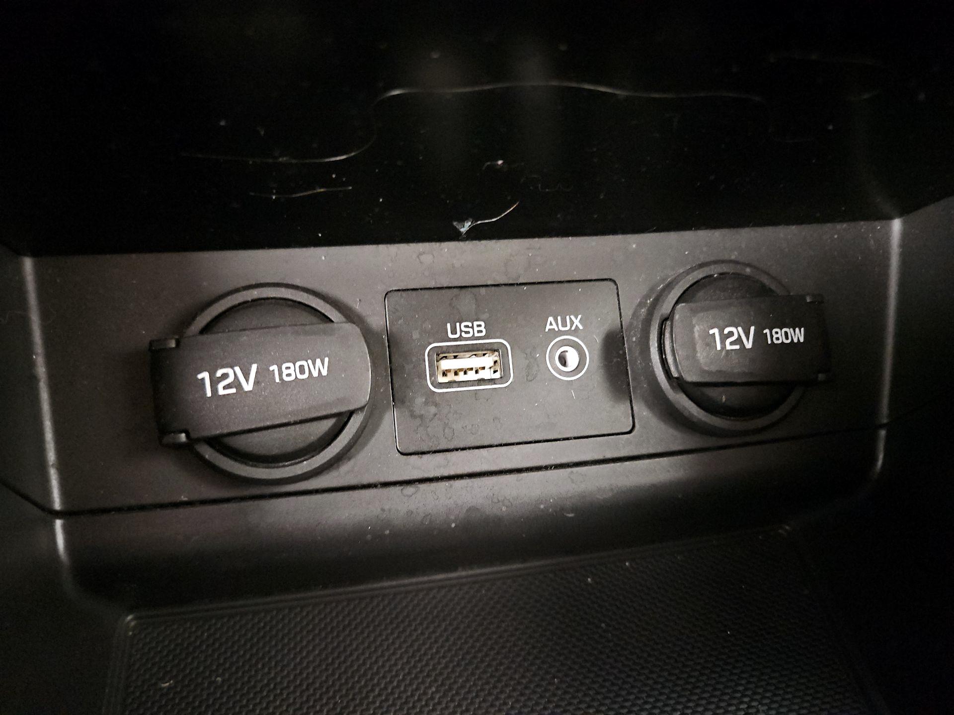 Thumbnail: 2015 Hyundai Sonata - 17