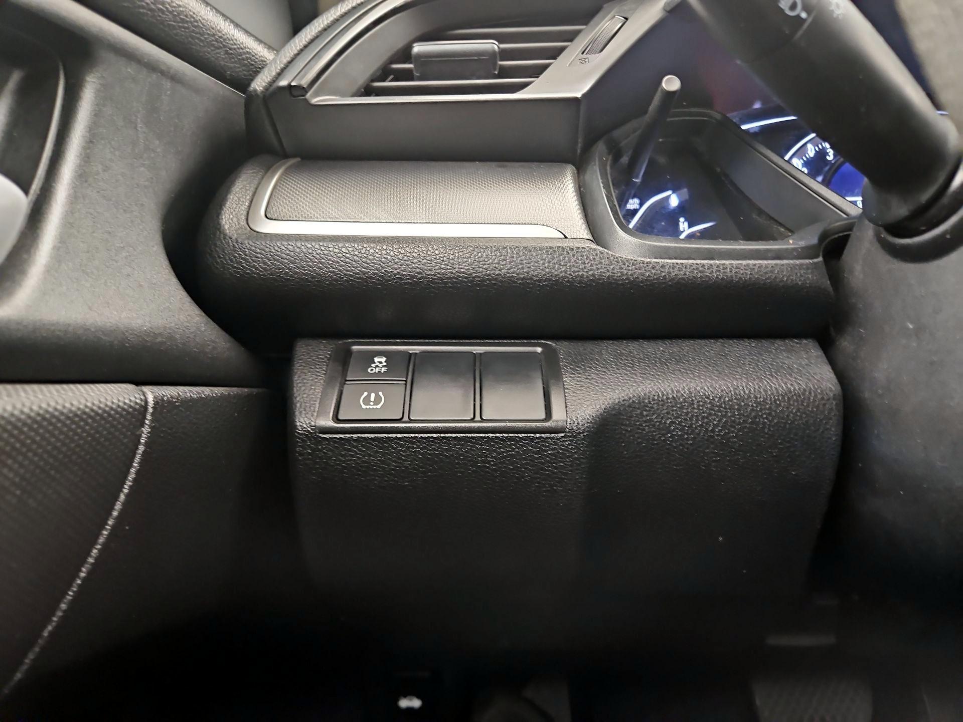 Thumbnail: 2016 Honda Civic - 13