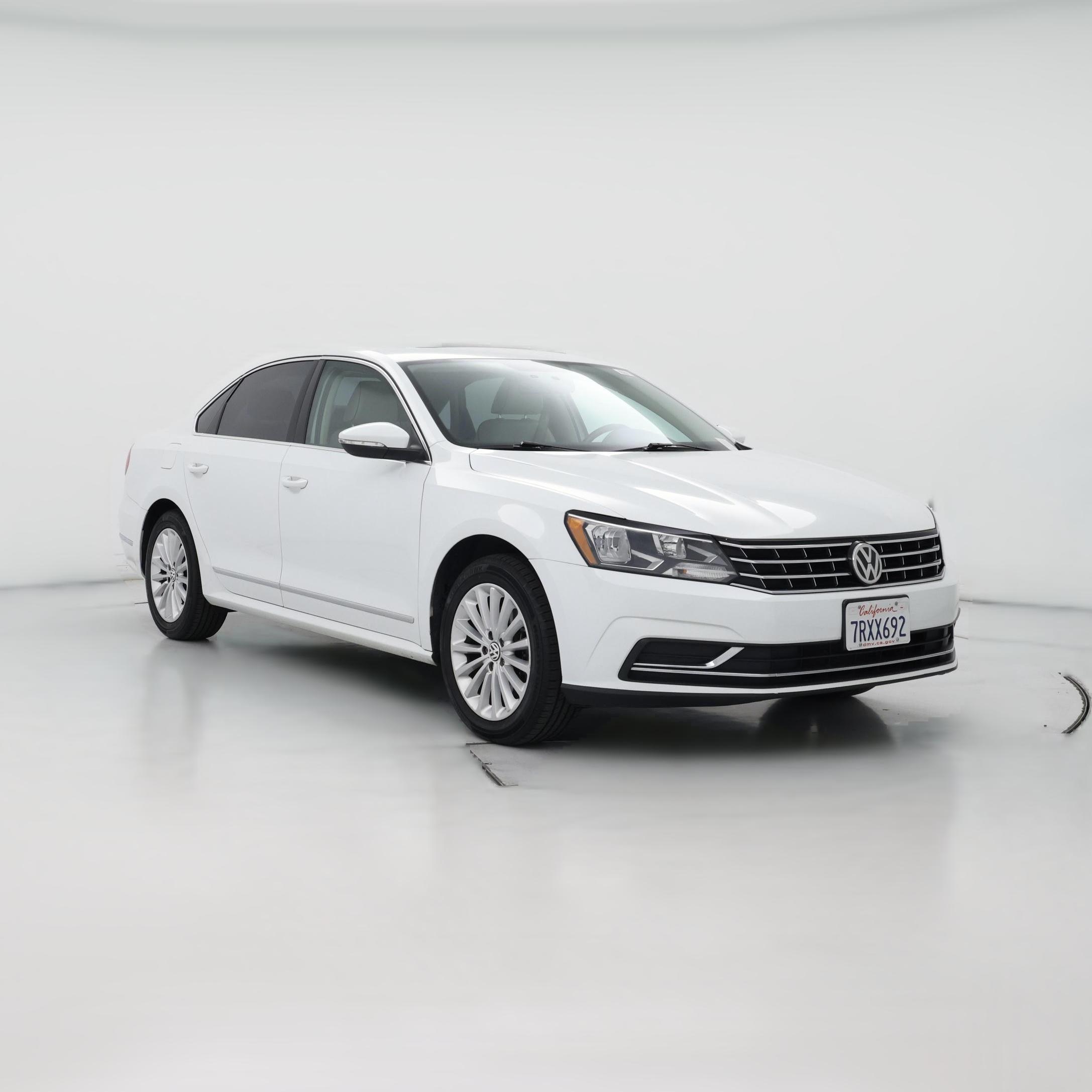 Thumbnail: 2016 Volkswagen Passat - 1