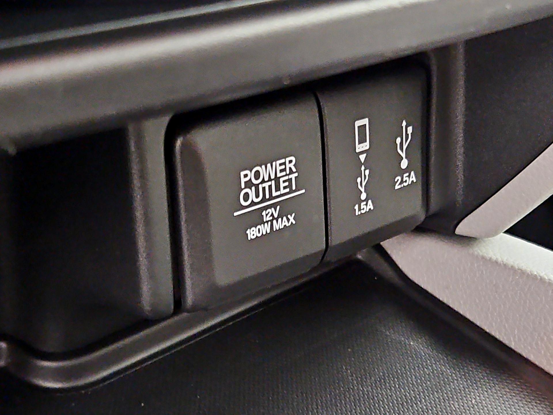 Thumbnail: 2018 Honda Pilot - 18