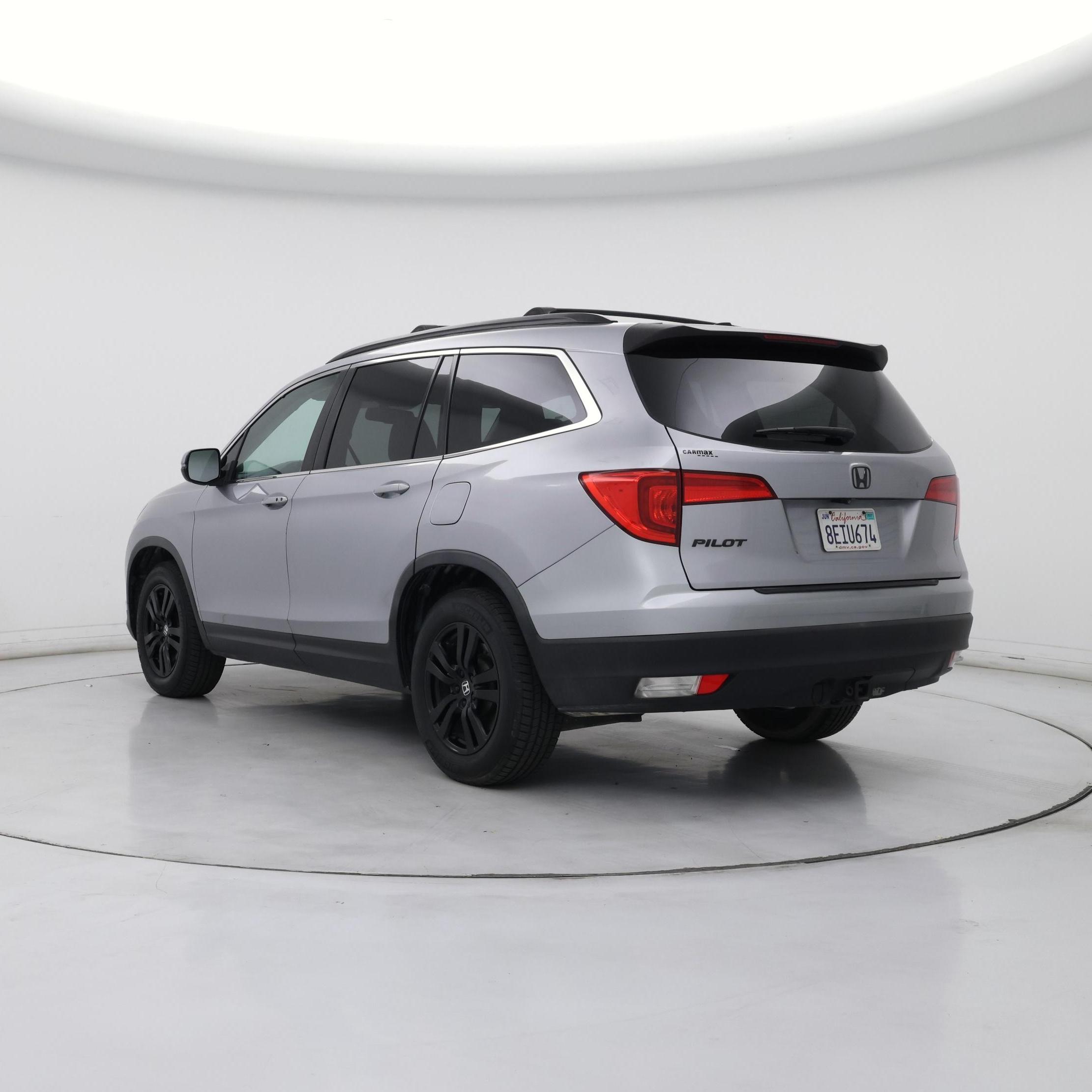 Thumbnail: 2018 Honda Pilot - 2
