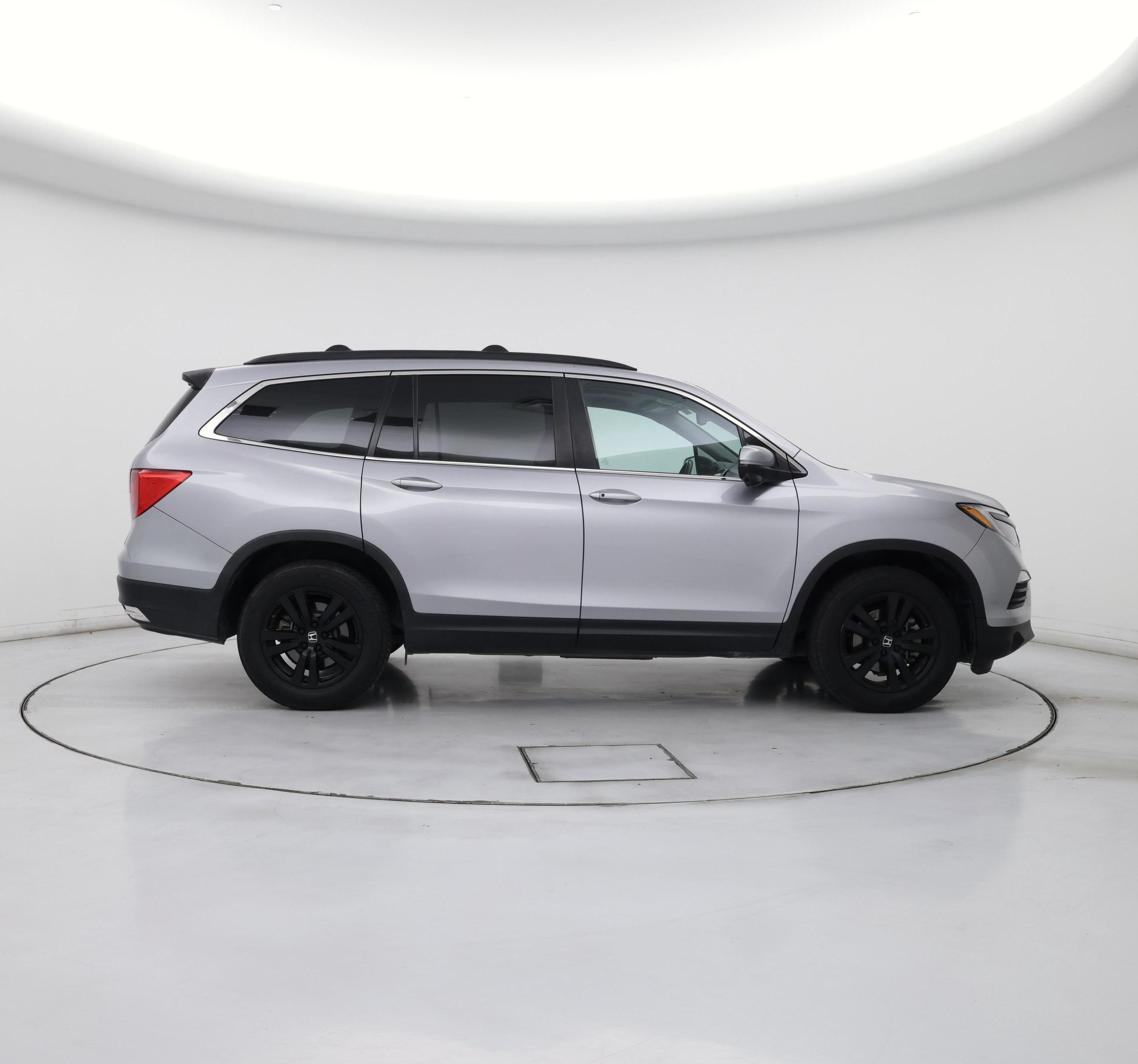 Thumbnail: 2018 Honda Pilot - 7