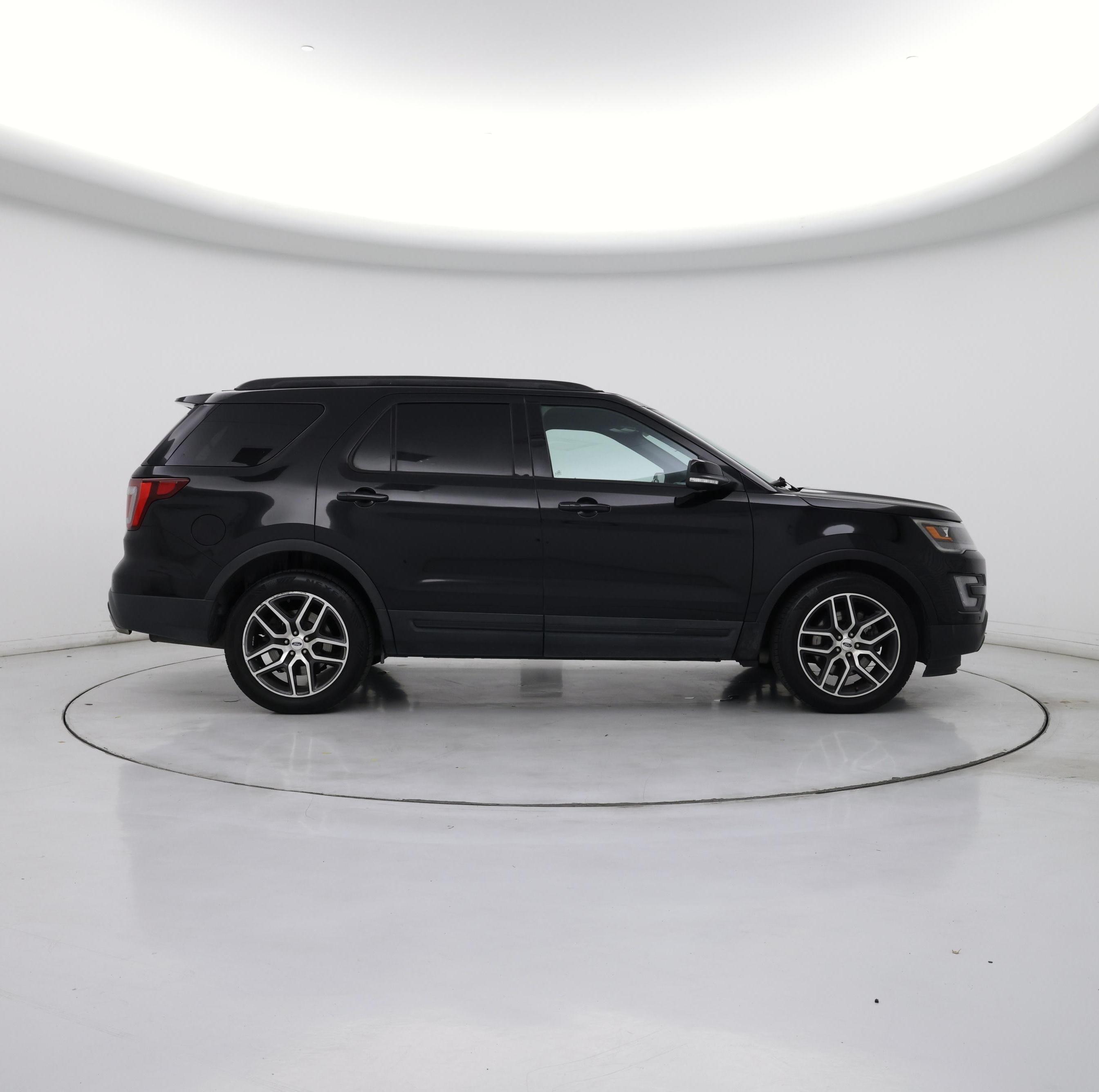 Thumbnail: 2017 Ford Explorer - 7