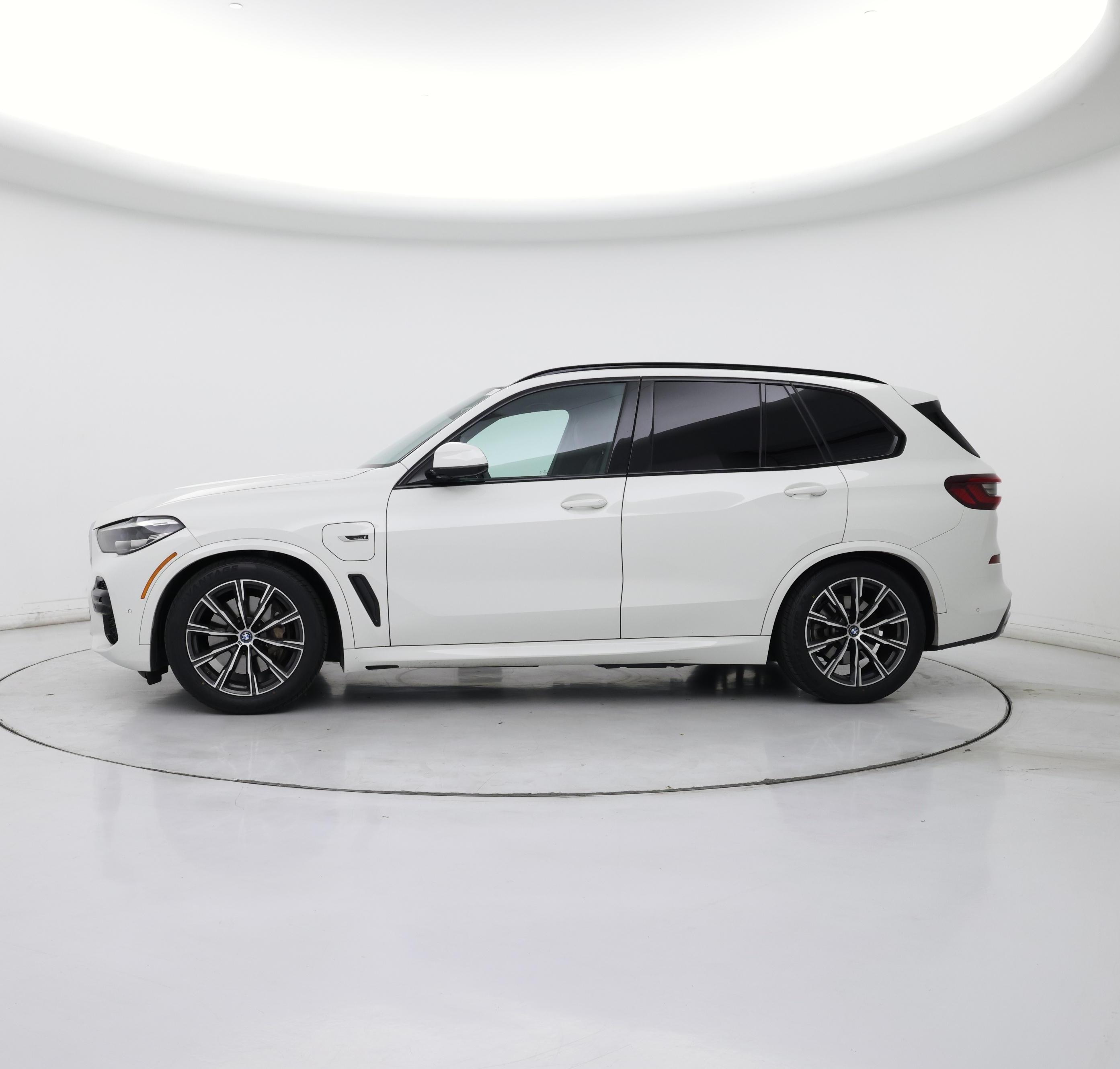 Thumbnail: 2023 BMW X5 - 3