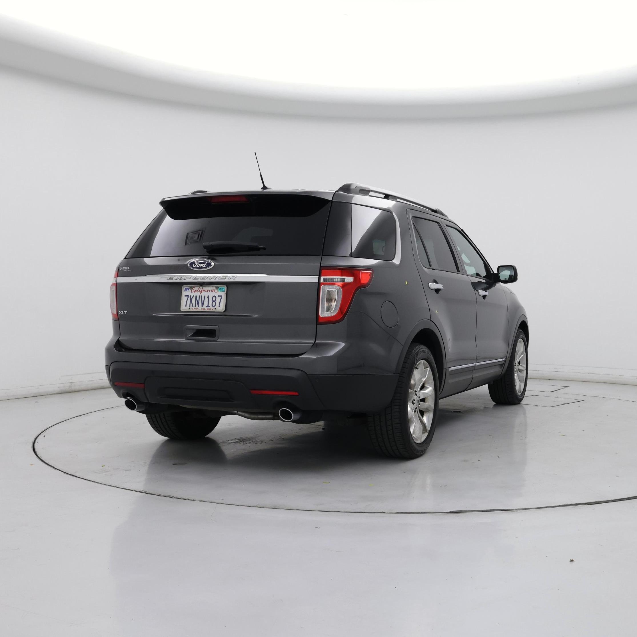 Thumbnail: 2015 Ford Explorer - 8