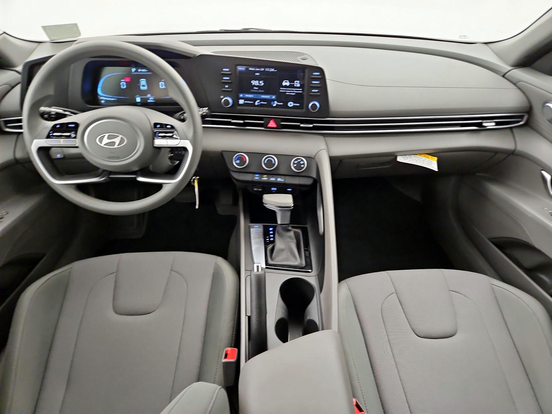 Thumbnail: 2025 Hyundai Elantra - 9