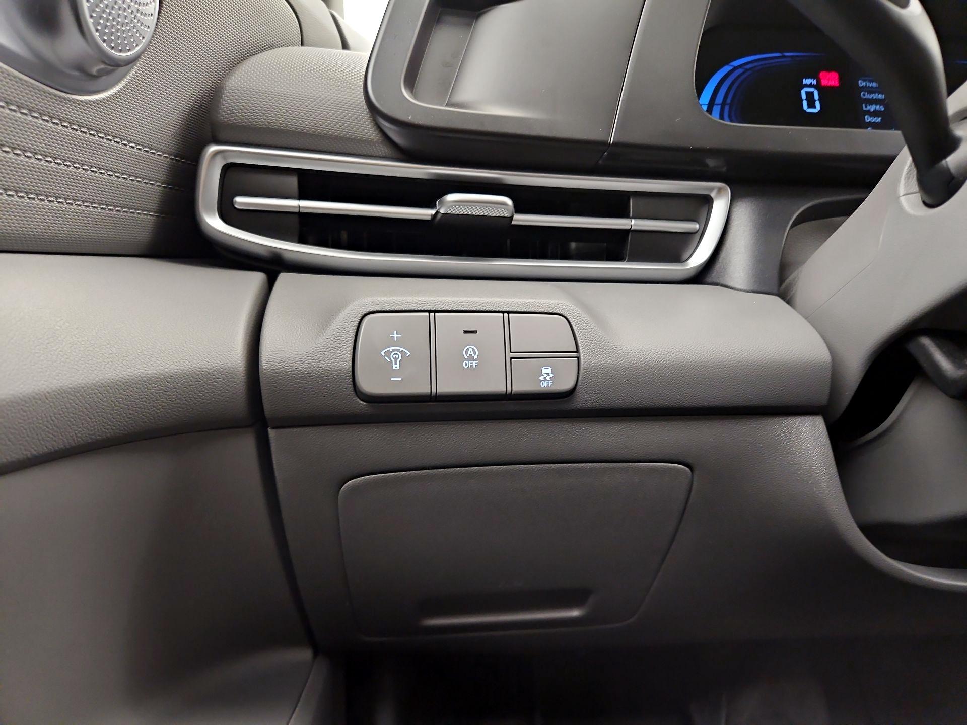 Thumbnail: 2025 Hyundai Elantra - 13