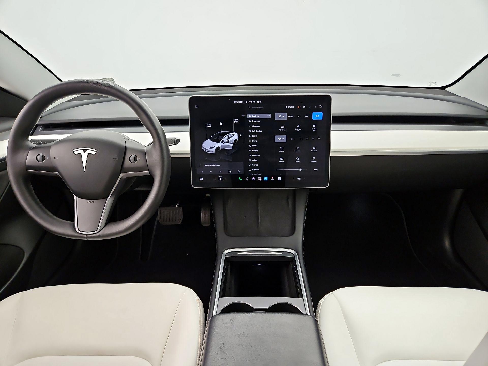 Thumbnail: 2022 Tesla Model 3 - 9