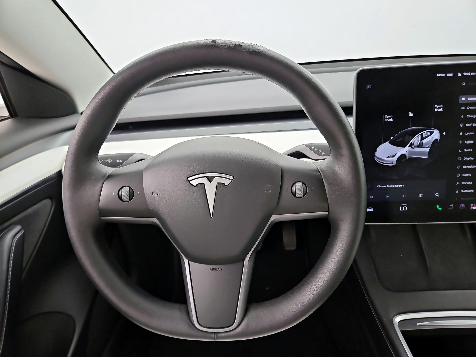 Thumbnail: 2022 Tesla Model 3 - 10