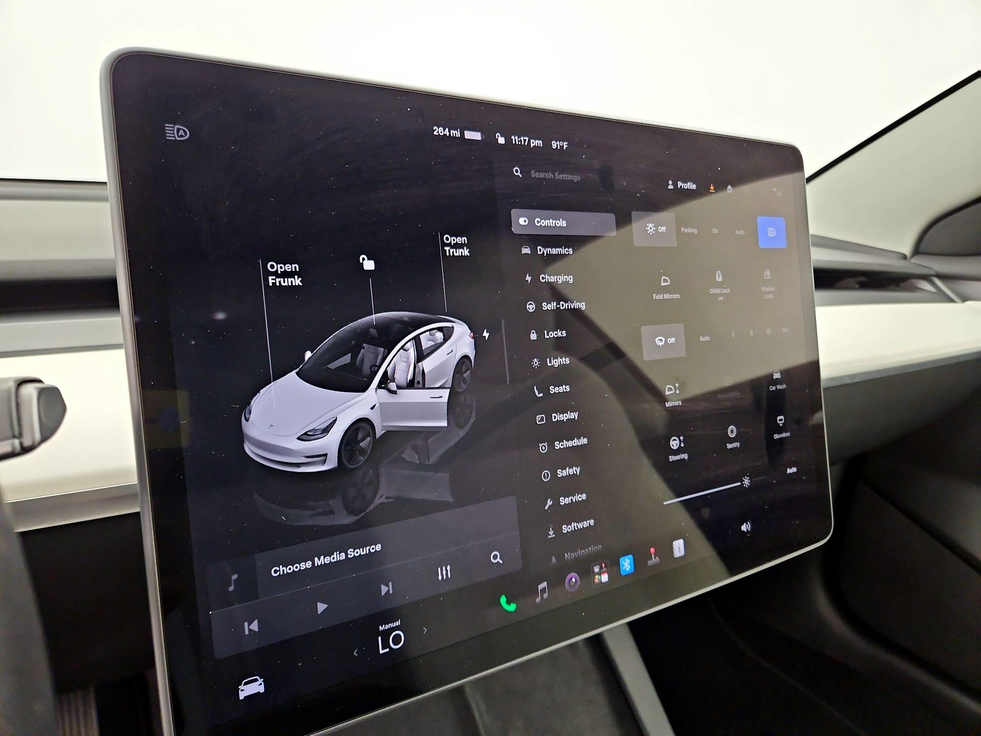 Thumbnail: 2022 Tesla Model 3 - 13