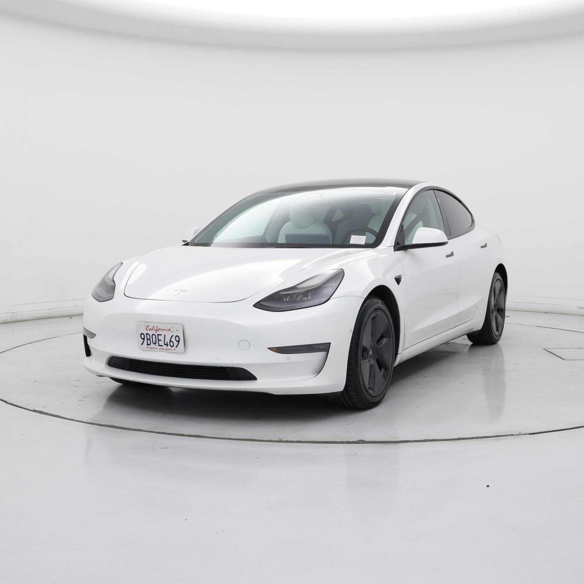 Thumbnail: 2022 Tesla Model 3 - 4