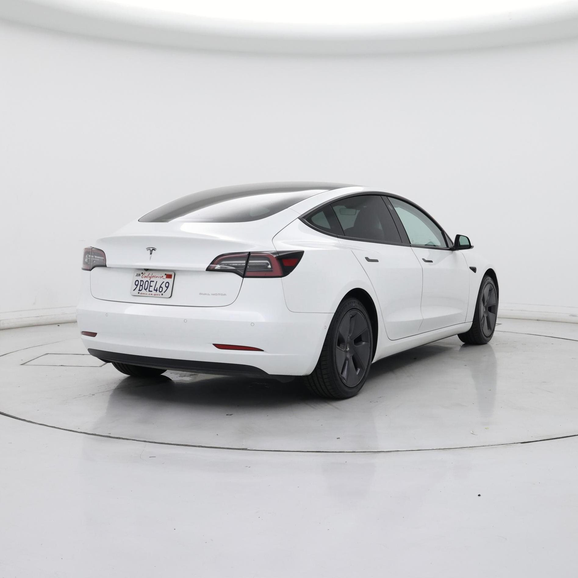 Thumbnail: 2022 Tesla Model 3 - 8