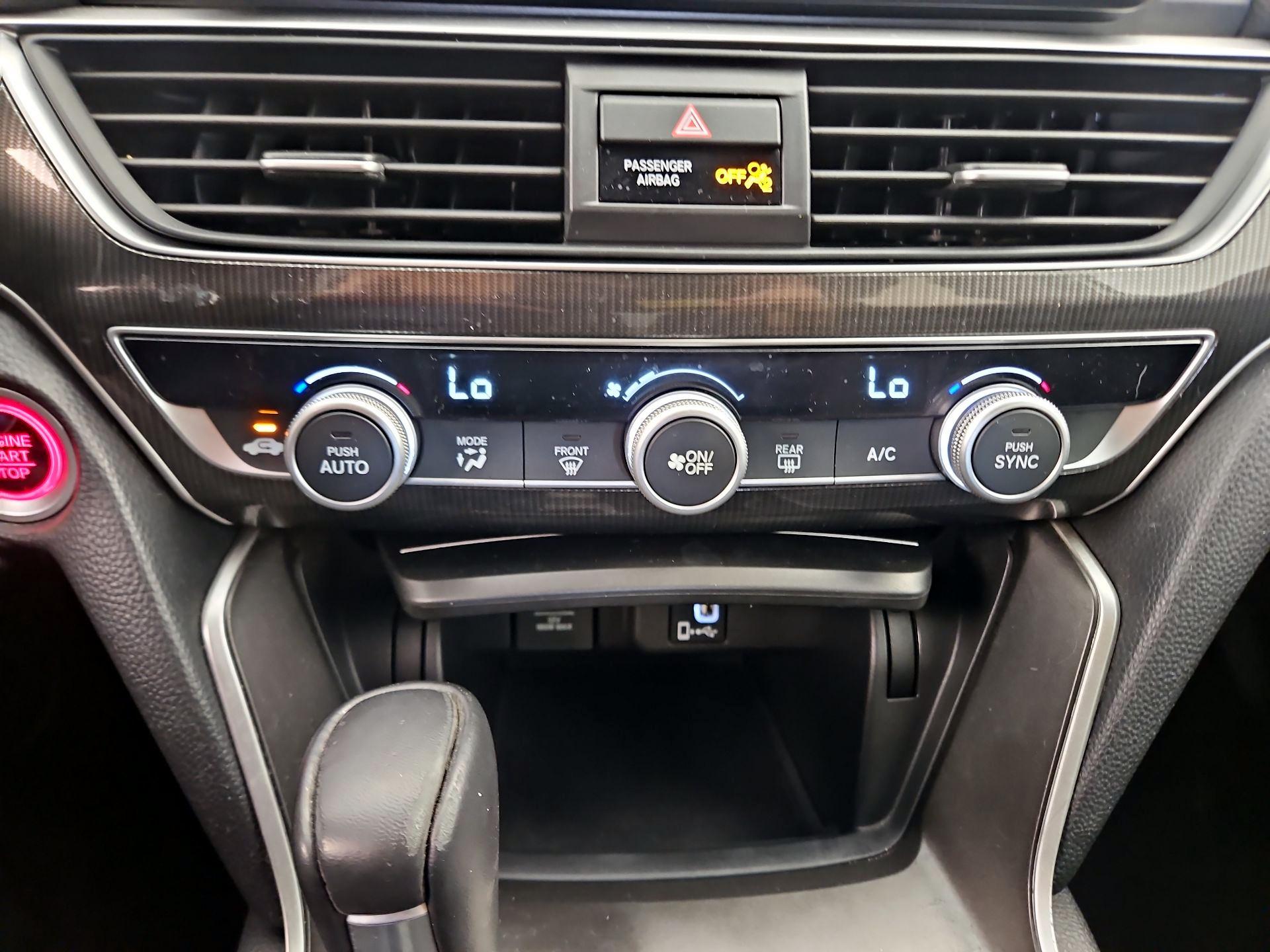 Thumbnail: 2018 Honda Accord - 16