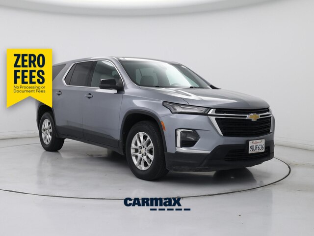 Gray 2023 Chevrolet Traverse SUV / Crossover Front-Wheel Drive Automatic