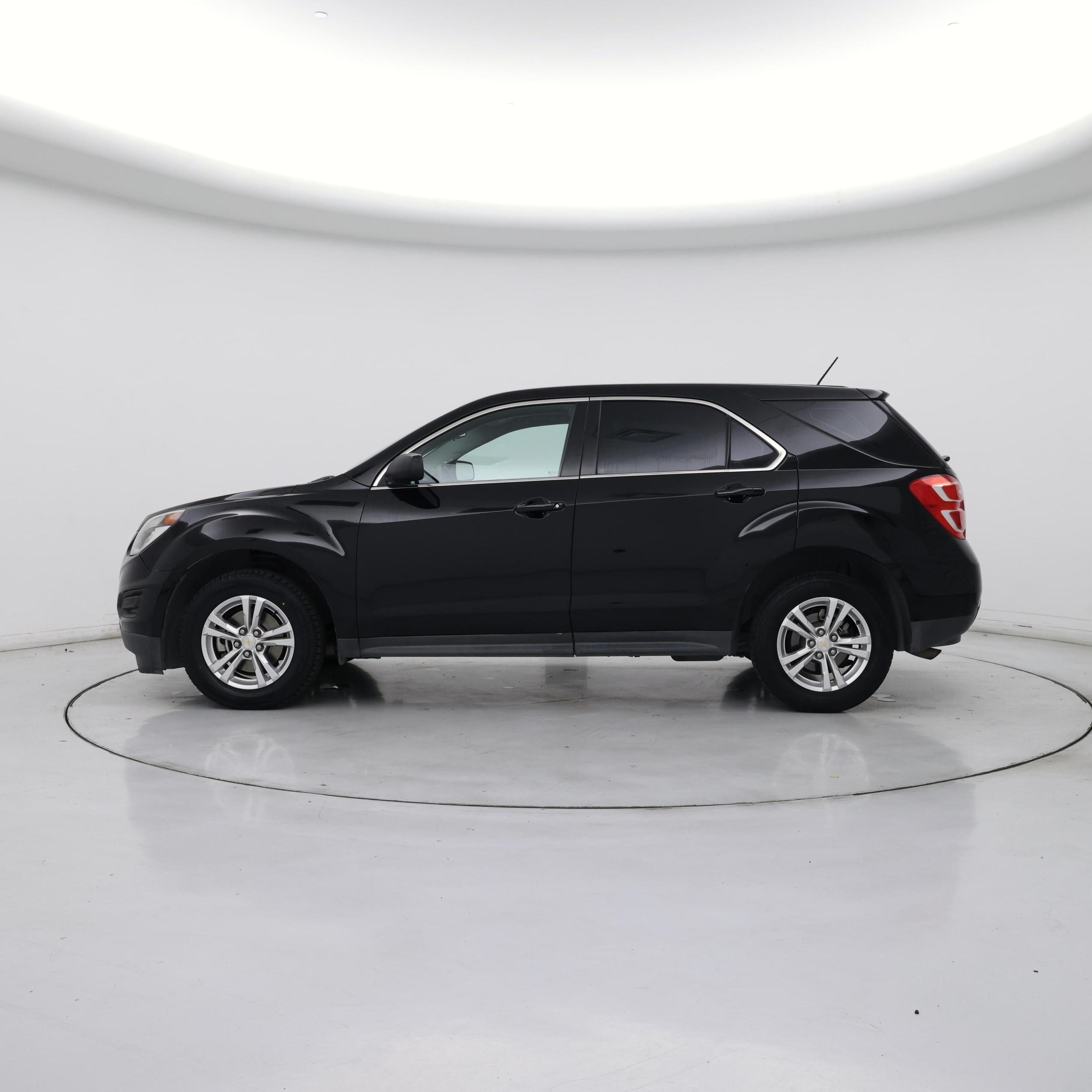 Thumbnail: 2017 Chevrolet Equinox - 3