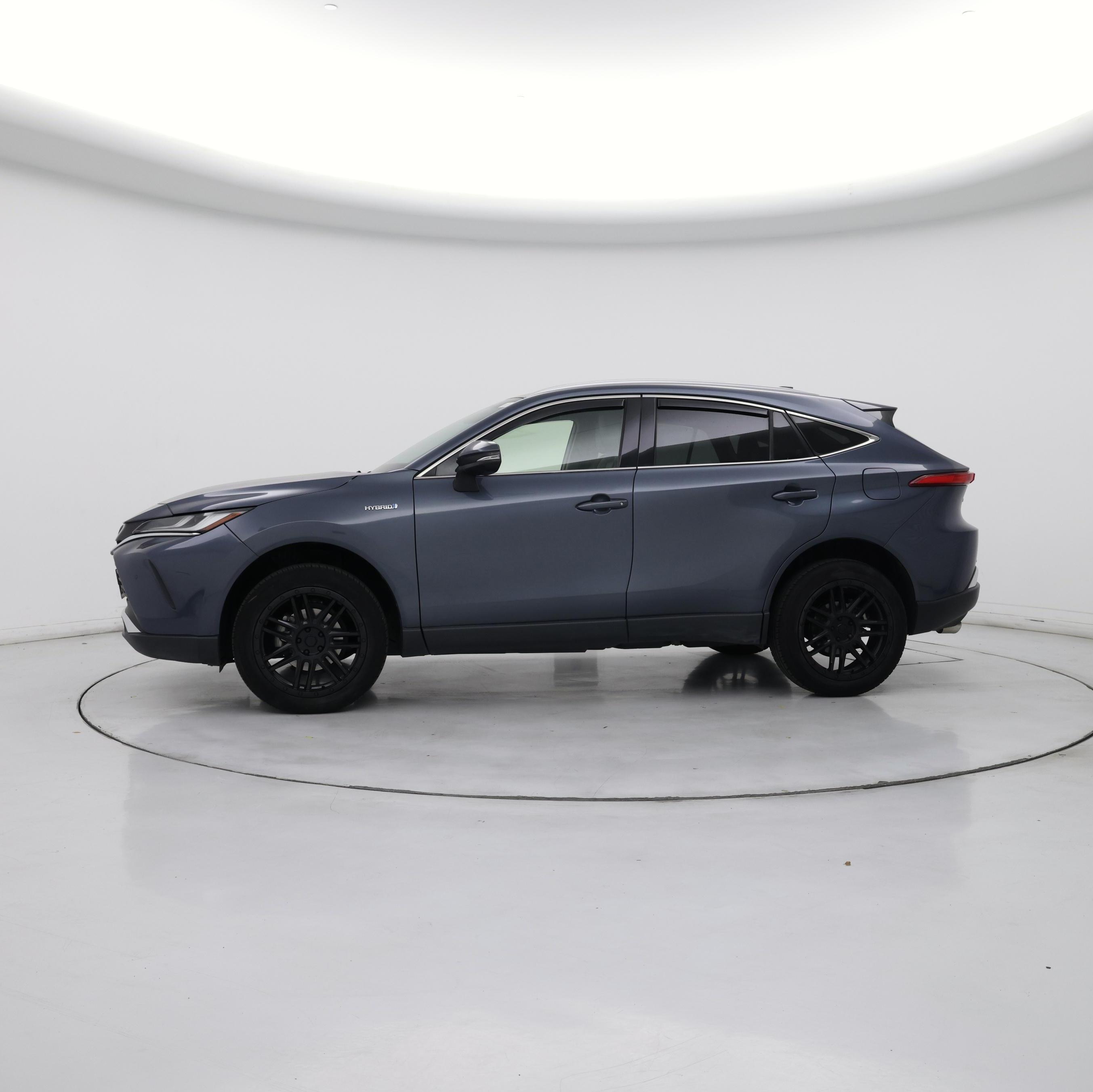 Thumbnail: 2021 Toyota Venza - 3