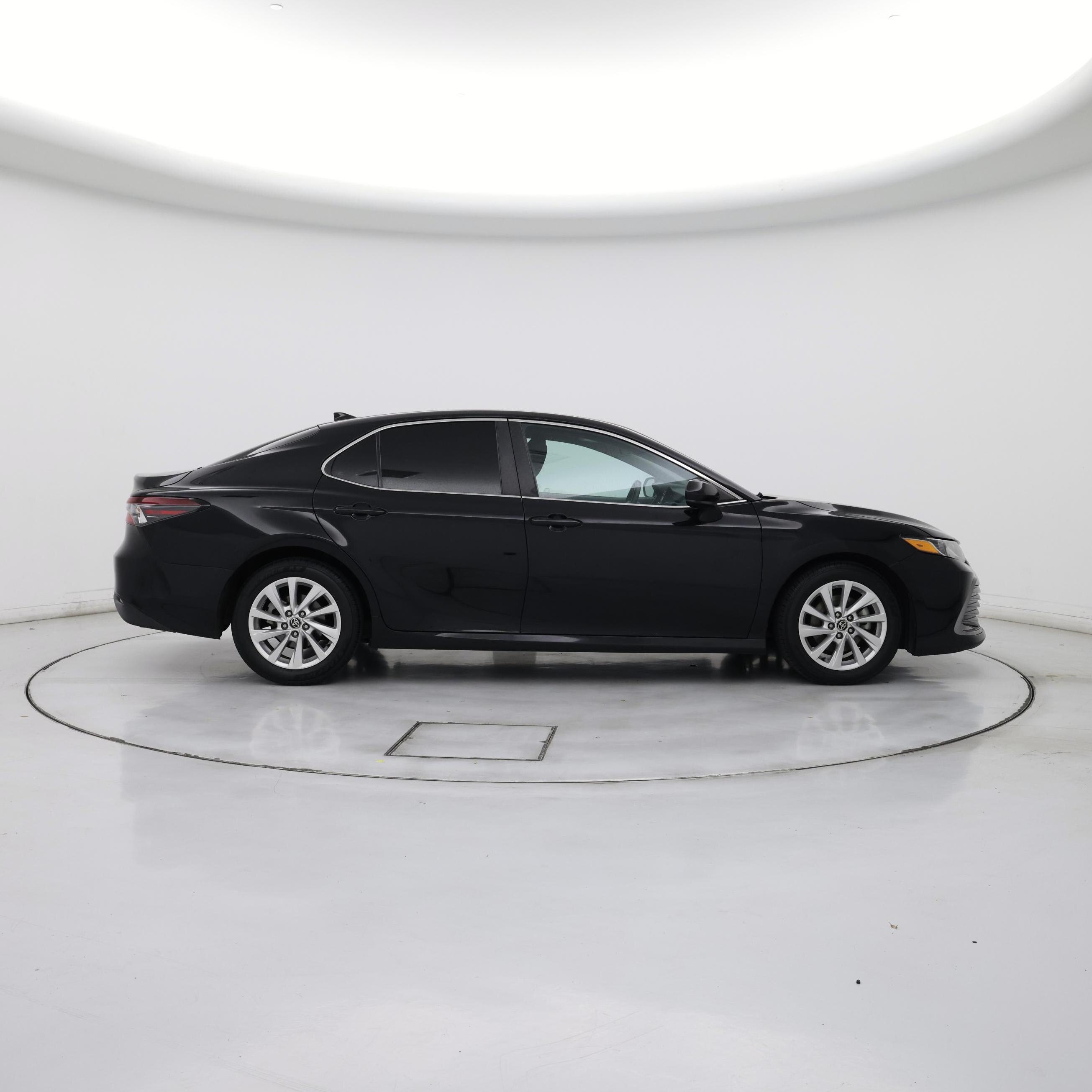Thumbnail: 2022 Toyota Camry - 7